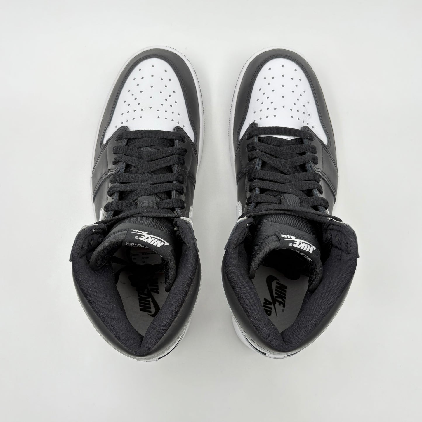 Jordan 1 Retro High OG Black White
