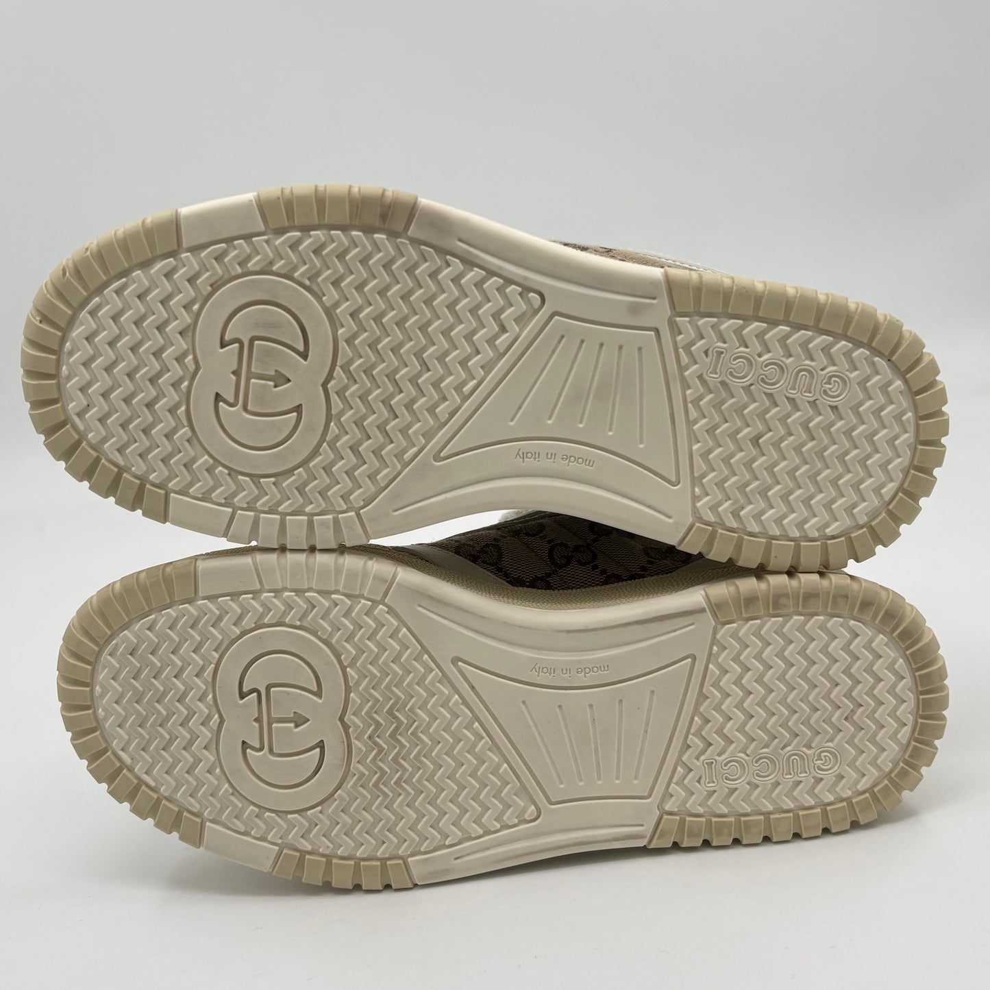 Gucci Re-Web                             (Pre-owned condition 9/10 No box)