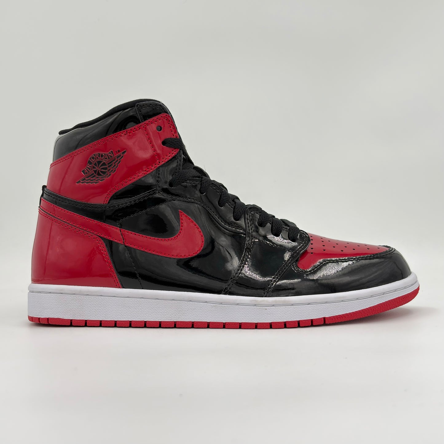 Air Jordan 1 Retro High OG Patent Bred