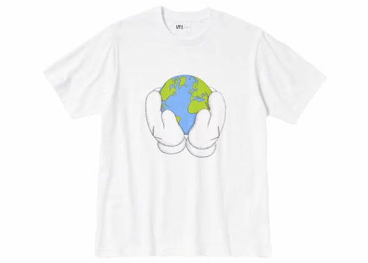 KAWS x Uniqlo Peace For All S/S Graphic
