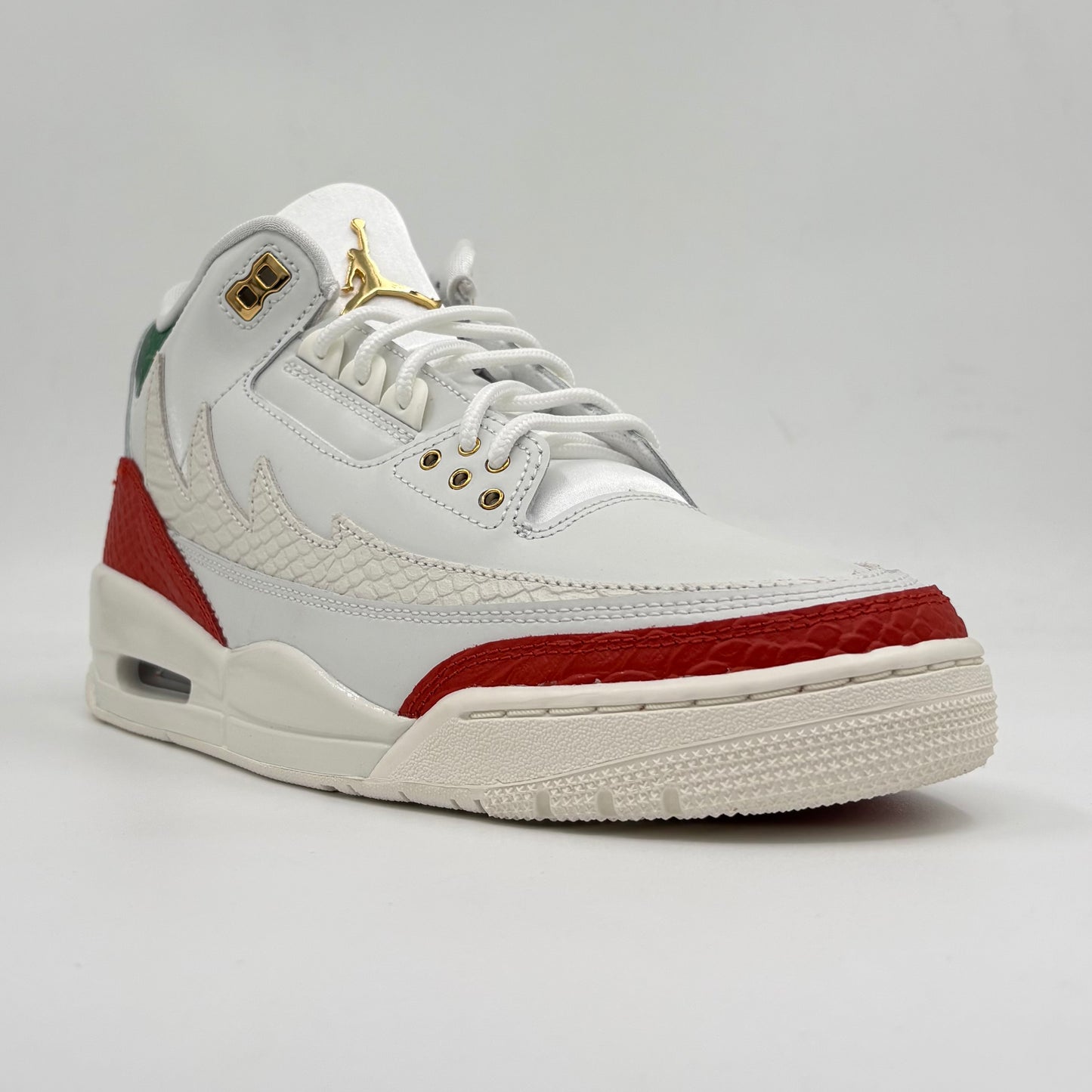 Air Jordan 3 Retro “El Vuelo”