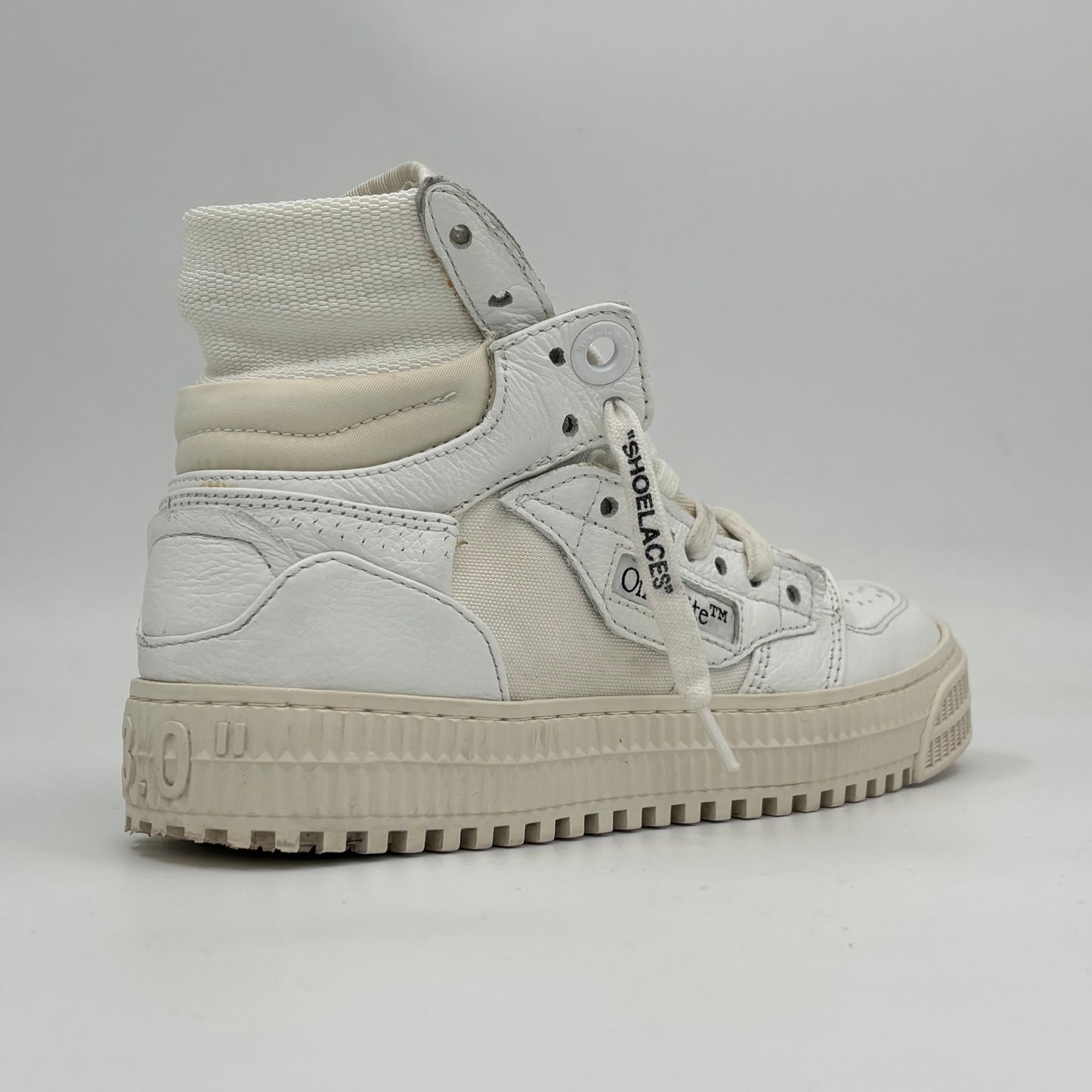 Off-White 3.0 Off Court White (Pre-owned 8.5/10 No box)