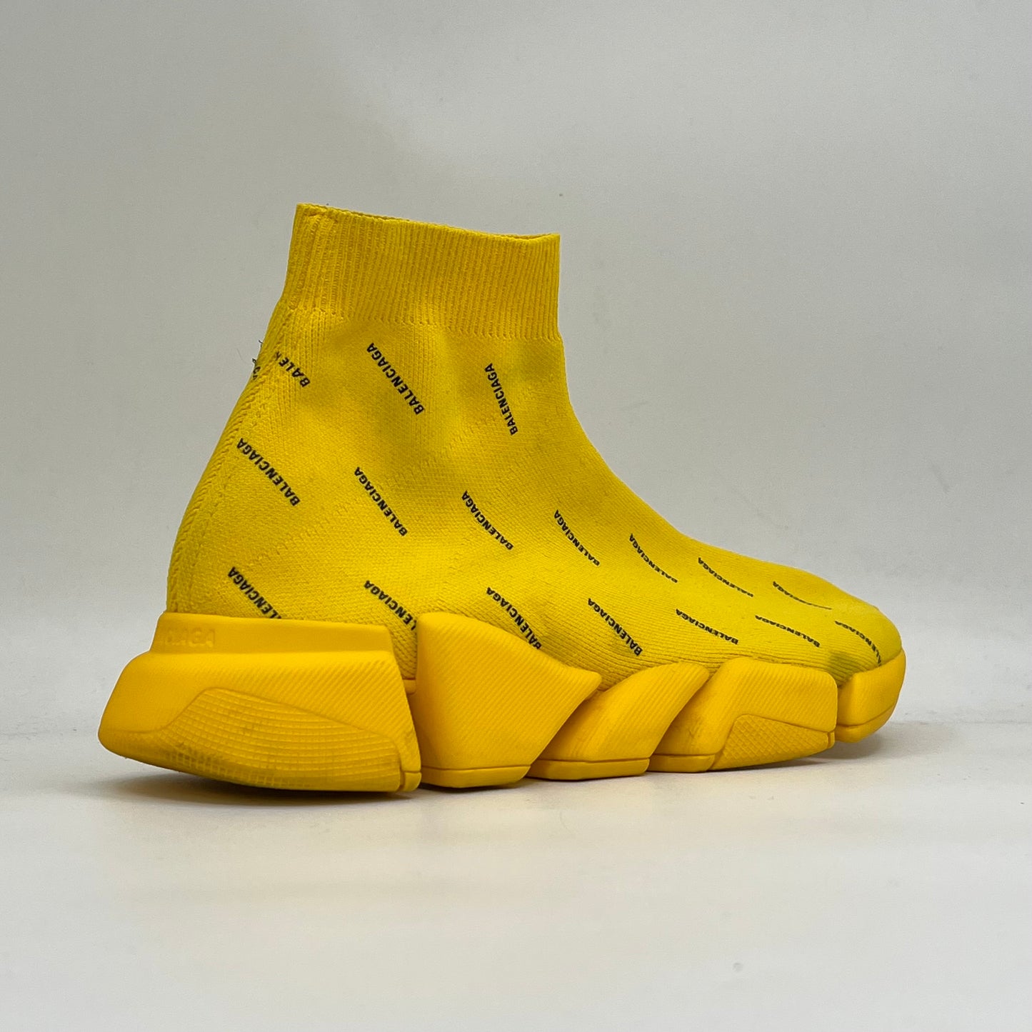 Balenciaga Speed 2.0 (Pre-owned 9/10)