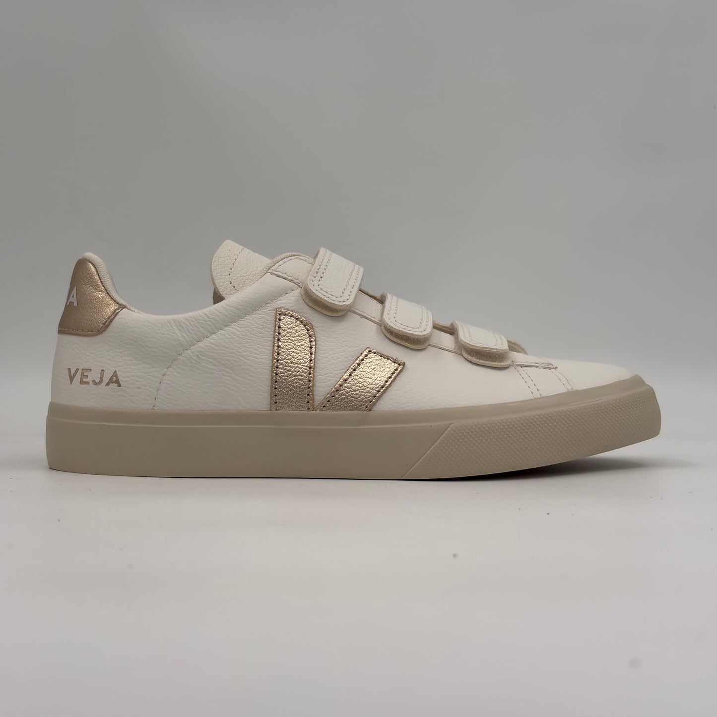 Veja Recife White Platine