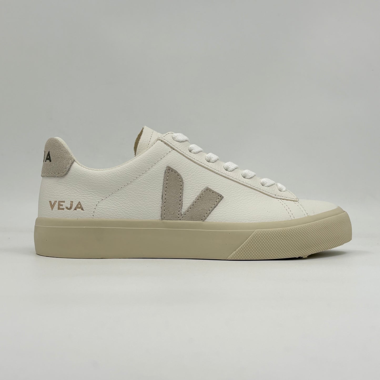 Veja Campo Suede