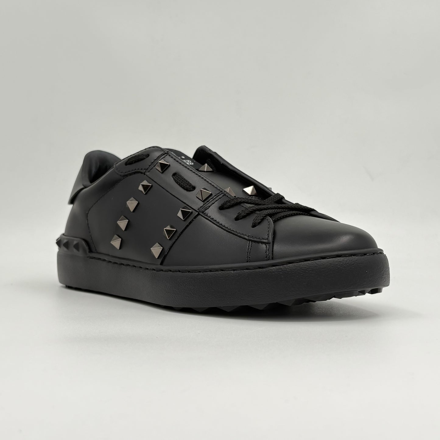 Valentino Garavani Rockstud Untitled Low