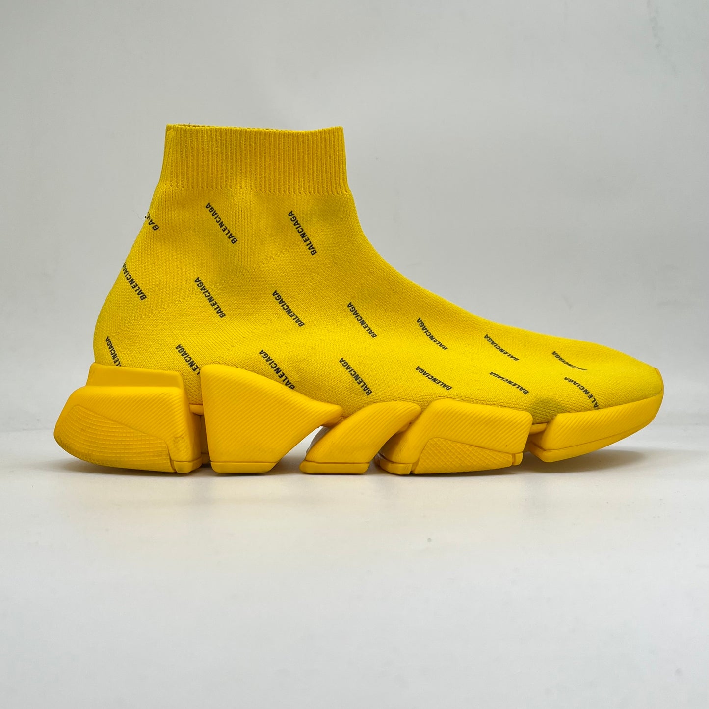 Balenciaga Speed 2.0 (Pre-owned 9/10)