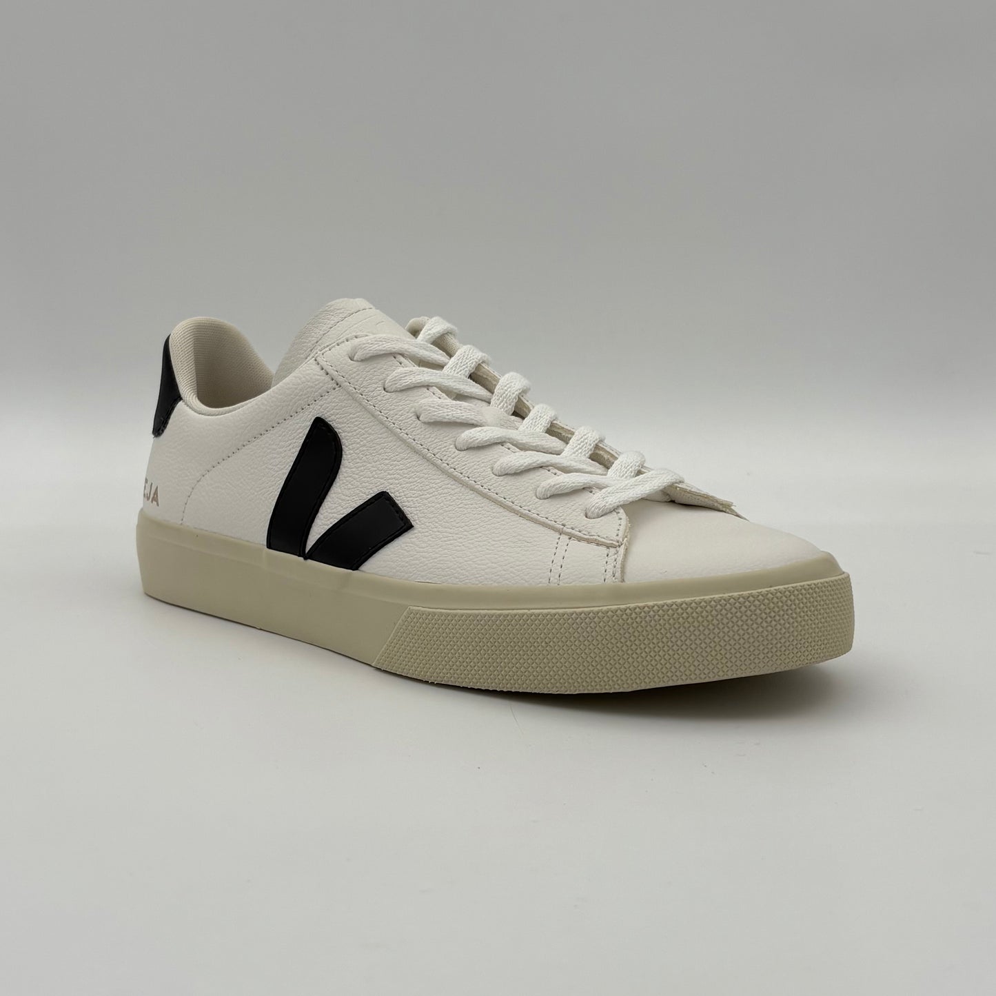 Veja Campo Low Chromefree White Black
