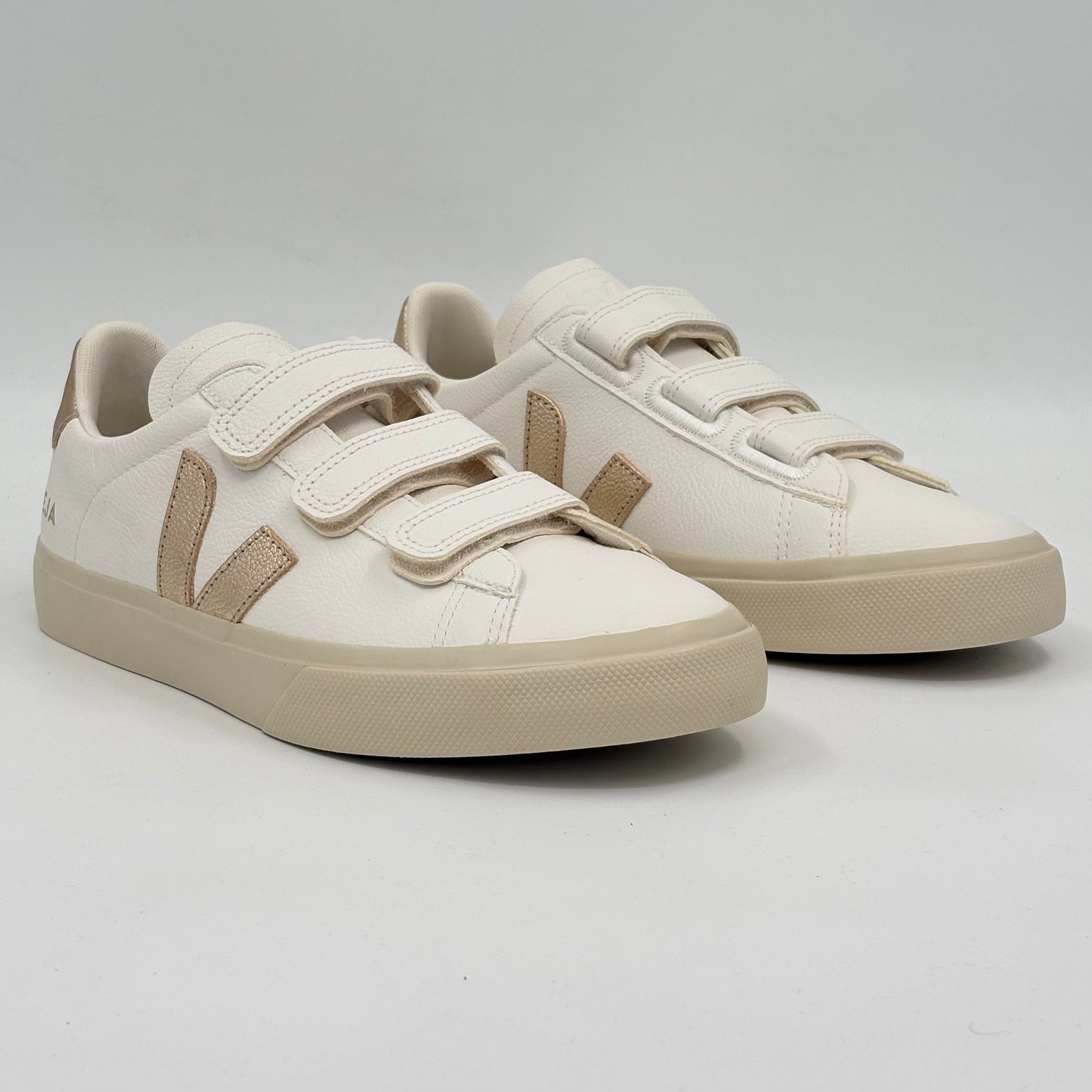 Veja Recife White Platine