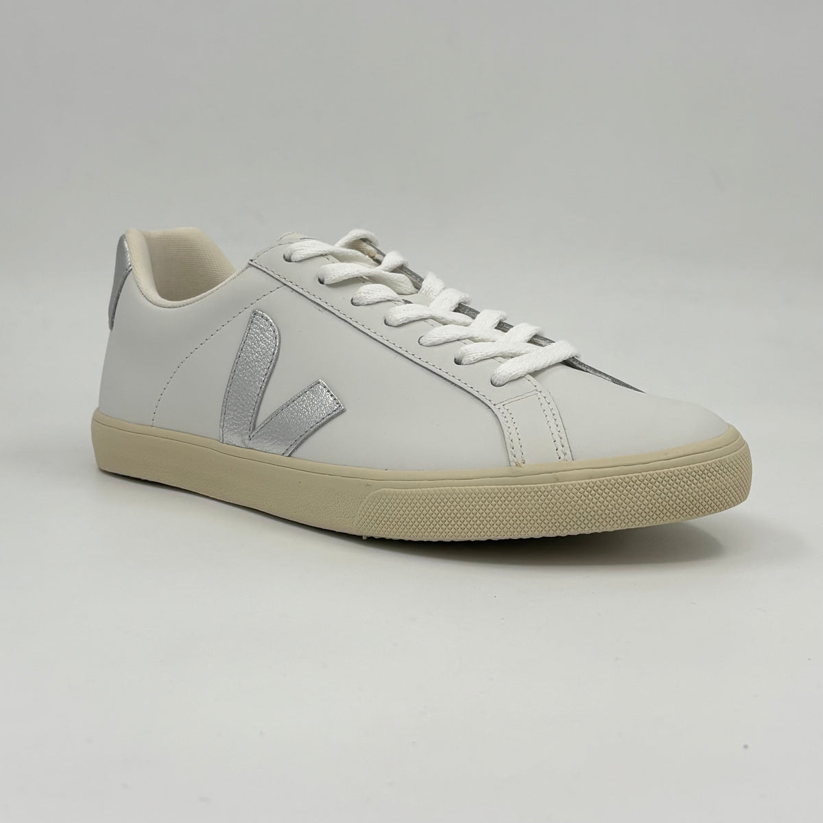 Veja Esplar Leather White Silver