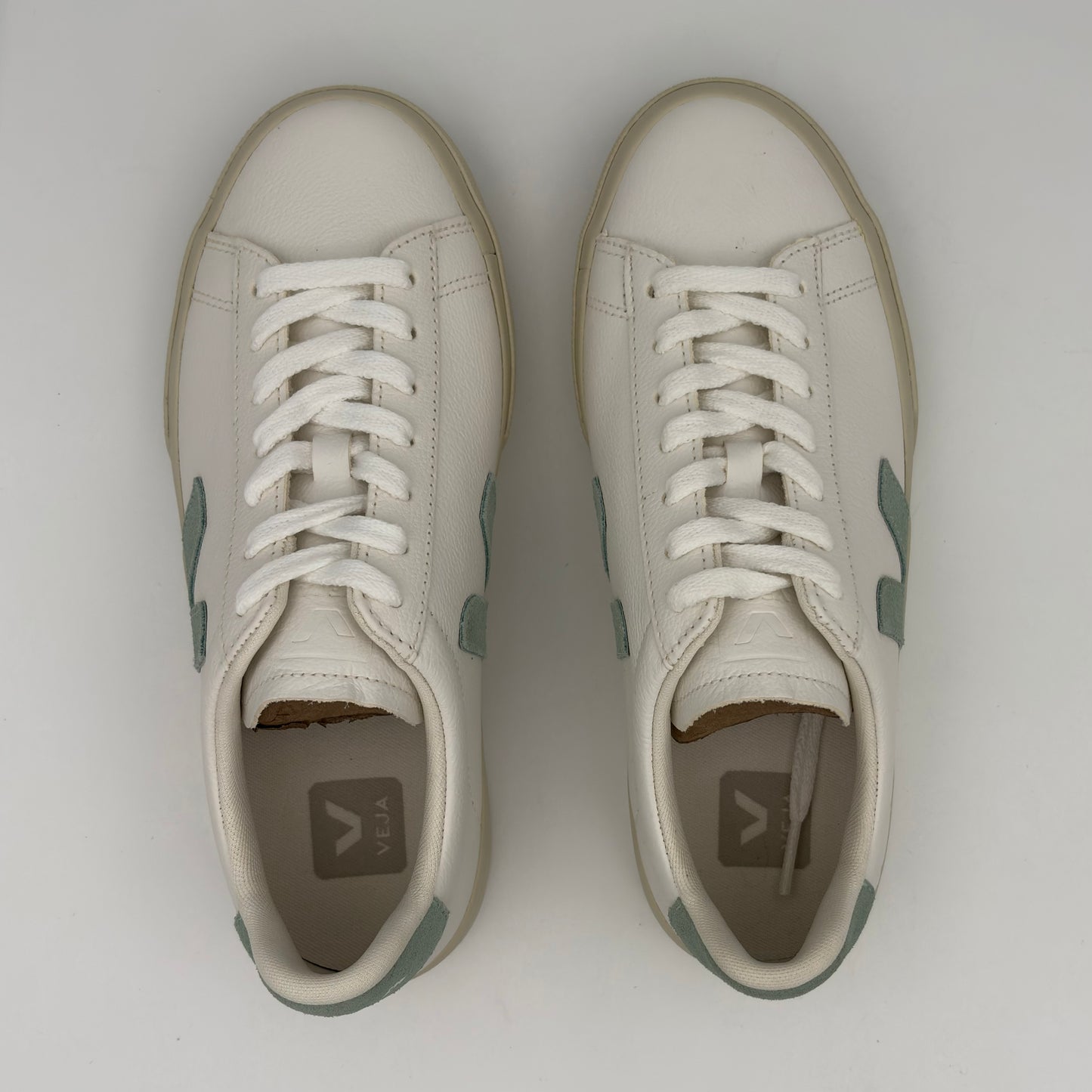 Veja Campo White Matcha