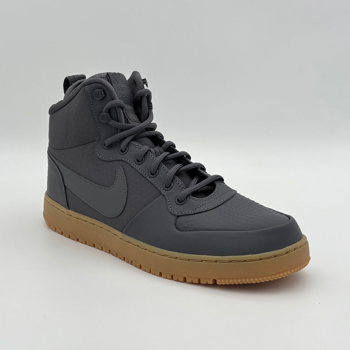 Nike Court Borough Mid Winter