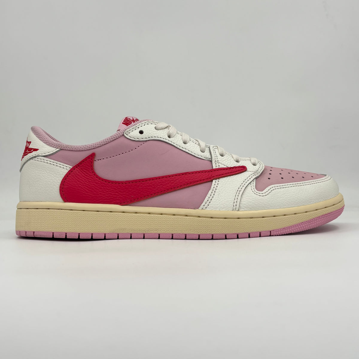 Air Jordan 1 Low x Travis Scott "Sail Tropical Pink" (Pre-owned 9/10)