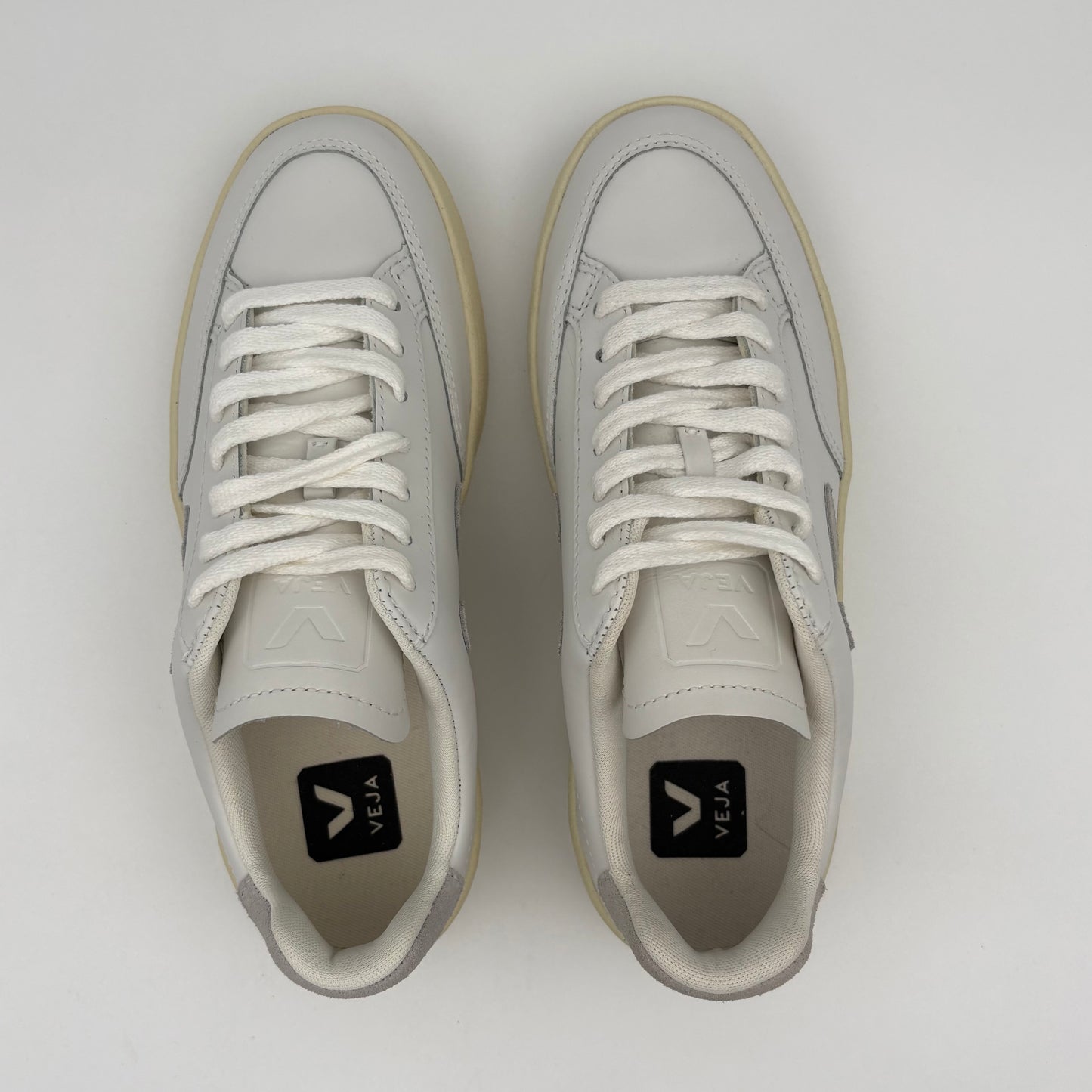 Veja V-12 White Natural Suede