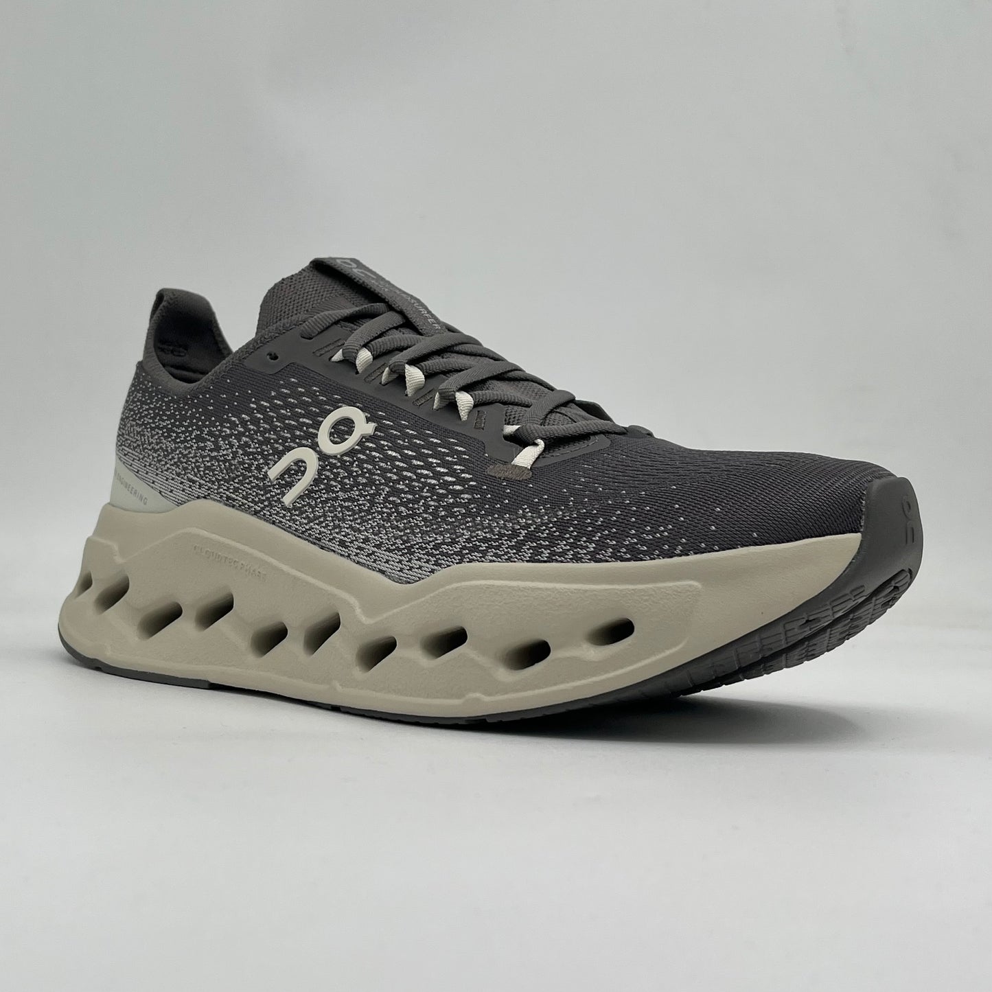 On Running Cloudsurfer Max Asphalt Ice