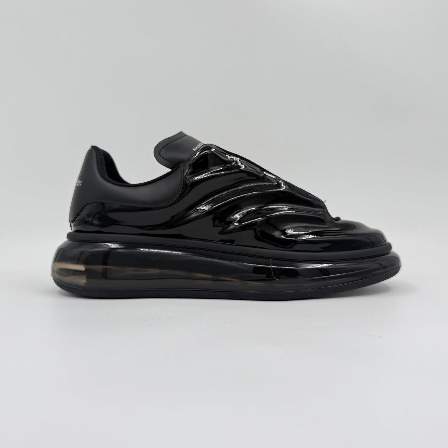 Alexander McQueen Oversized
Black Lux Gloss