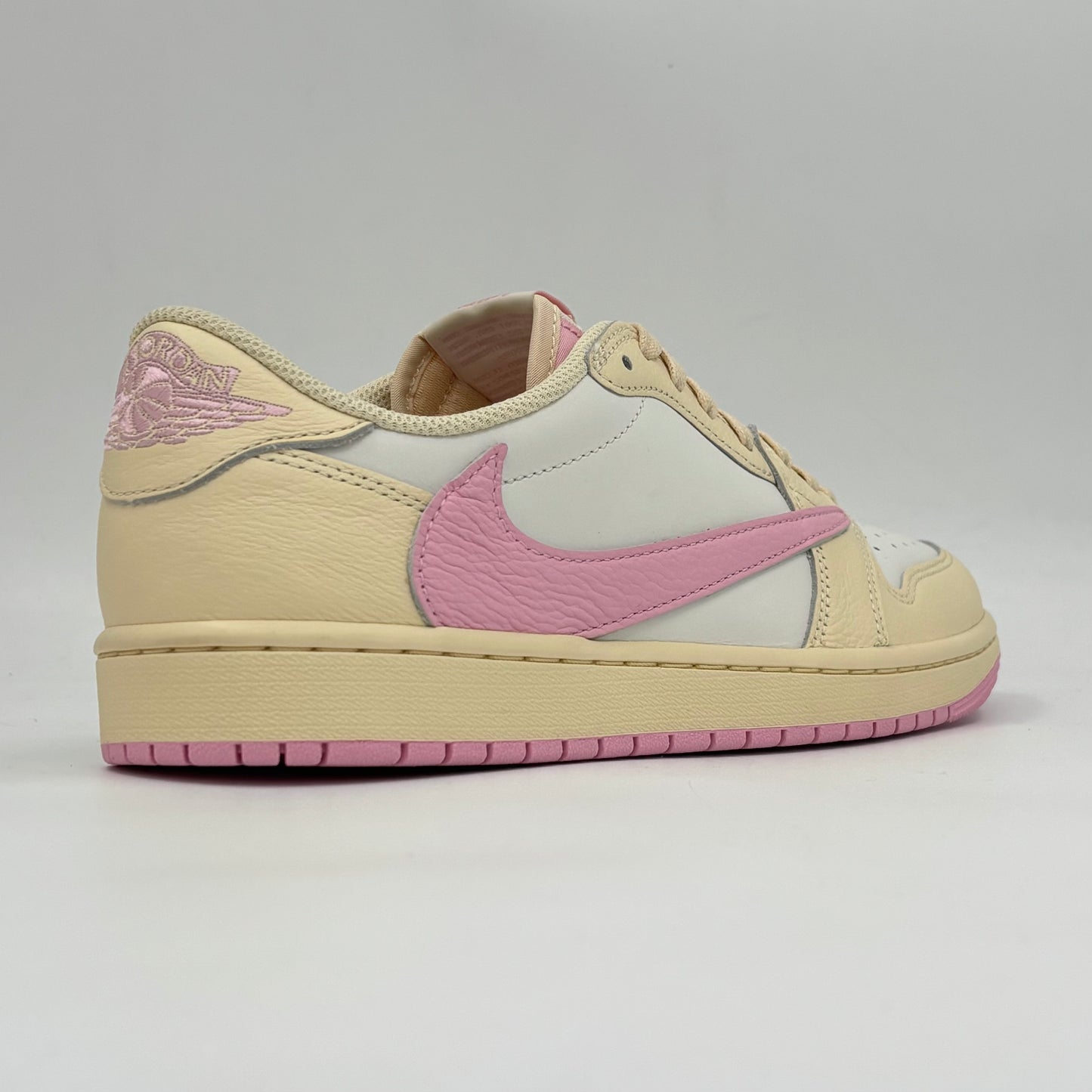 Nike Air Jordan 1 Retro Low OG Travis Scott Shy Pink