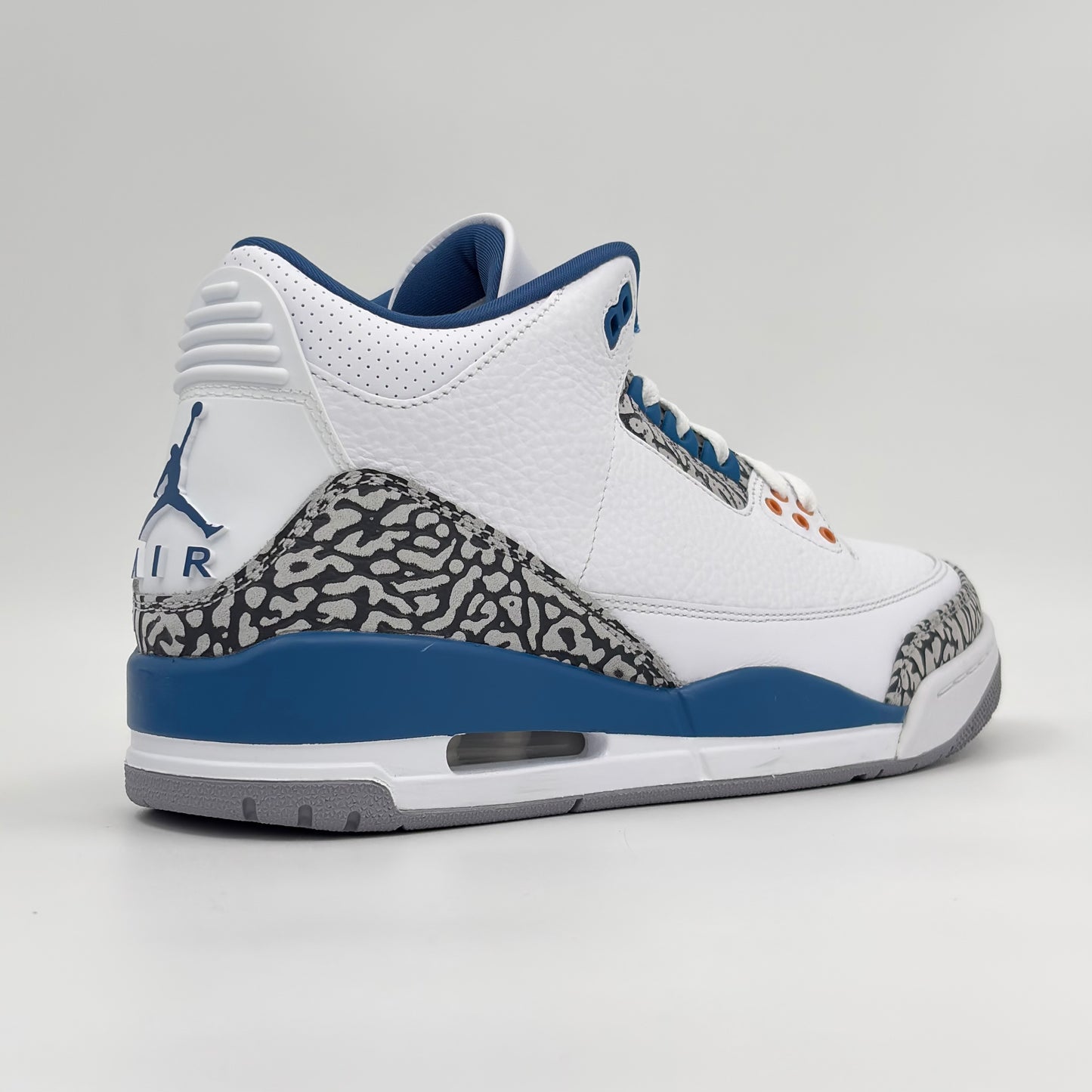 Air Jordan 3 Retro Wizards
