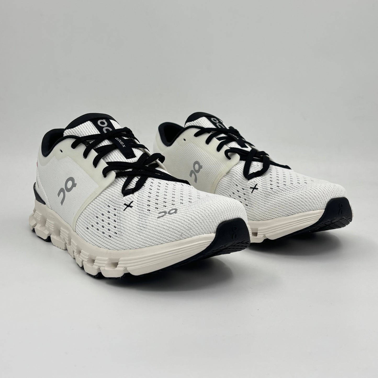 On Running Cloud X 4 Ivory Black