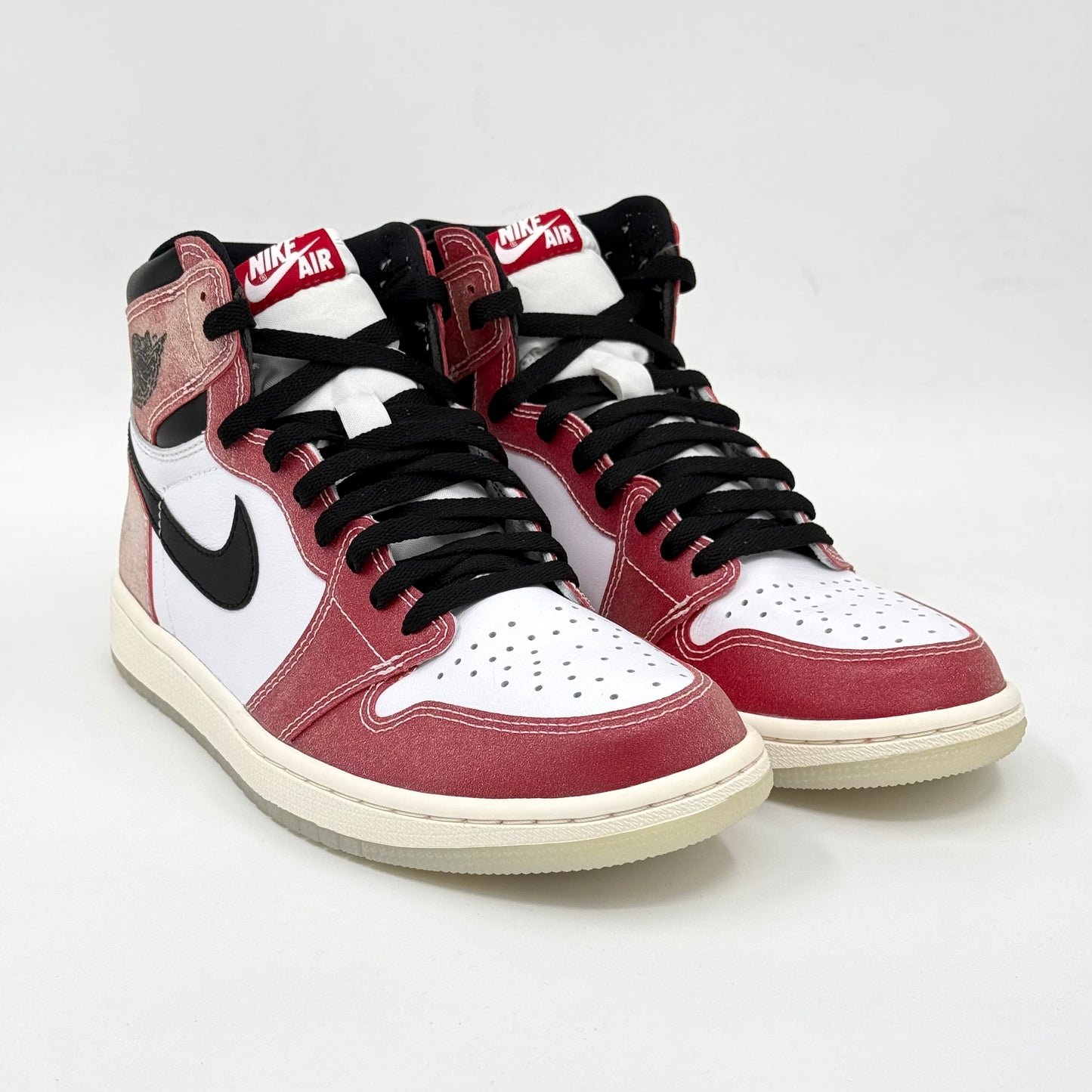 Jordan 1 Retro High
Trophy Room Chicago