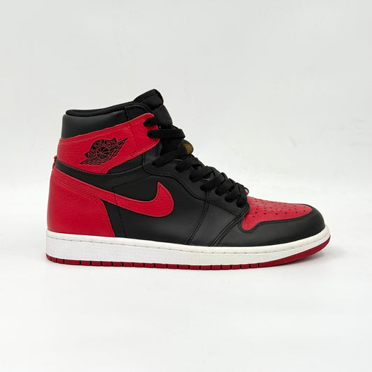 Jordan 1 Retro High
Bred Banned (2016)