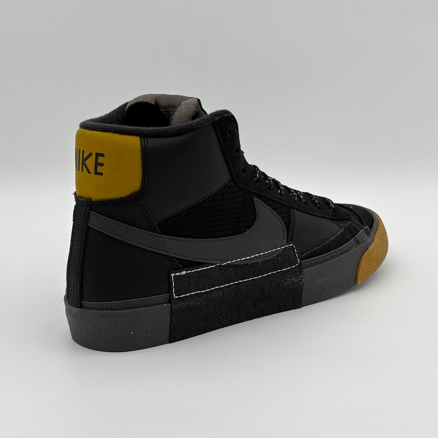 Nike Blazer Mid Pro Club