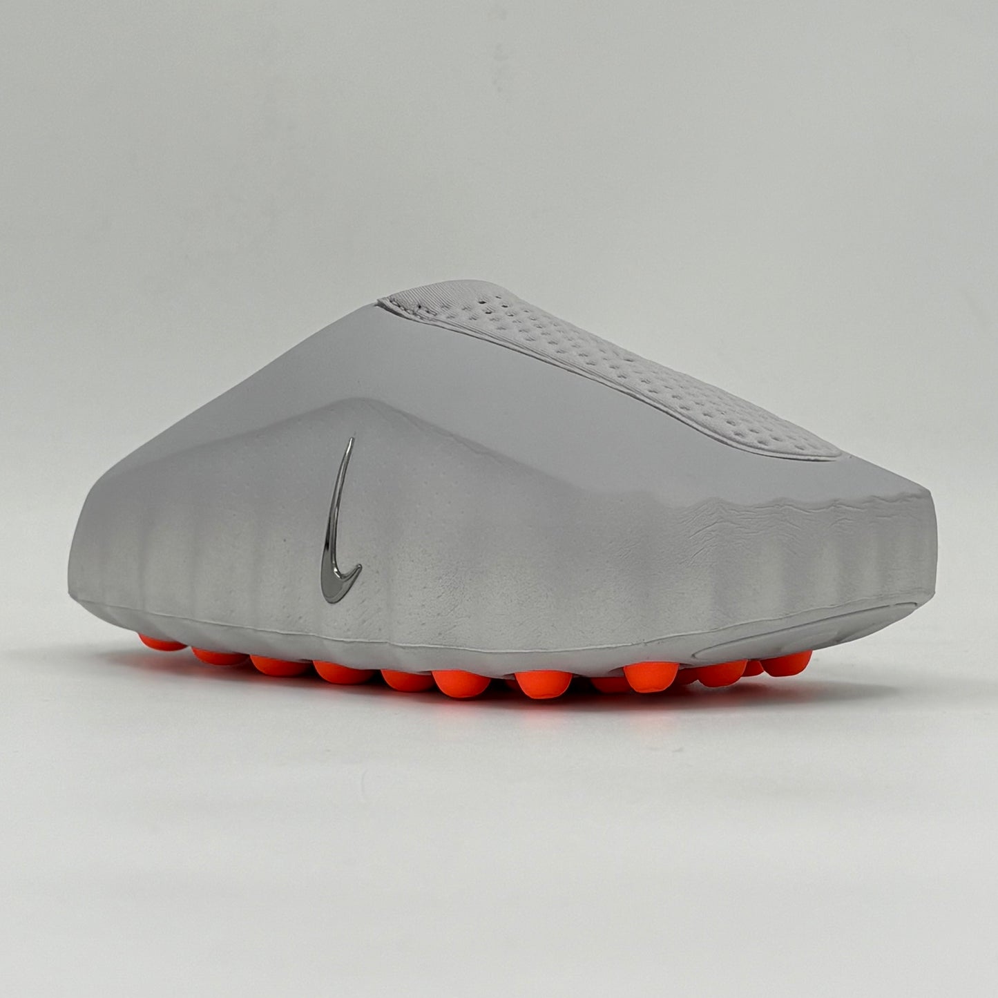 Nike Mind 001 Slide
Light Smoke Grey