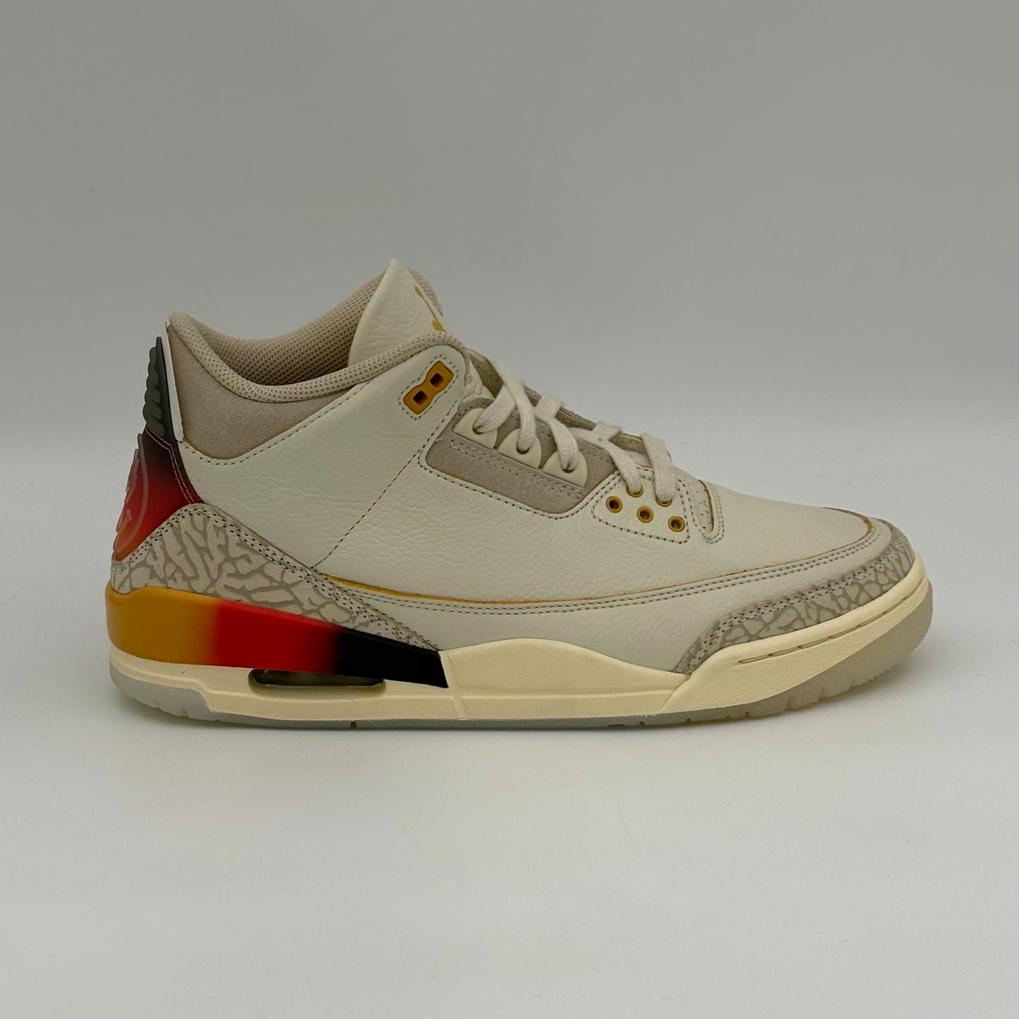 Jordan 3 Retro SP J Balvin
Medellín Sunset
