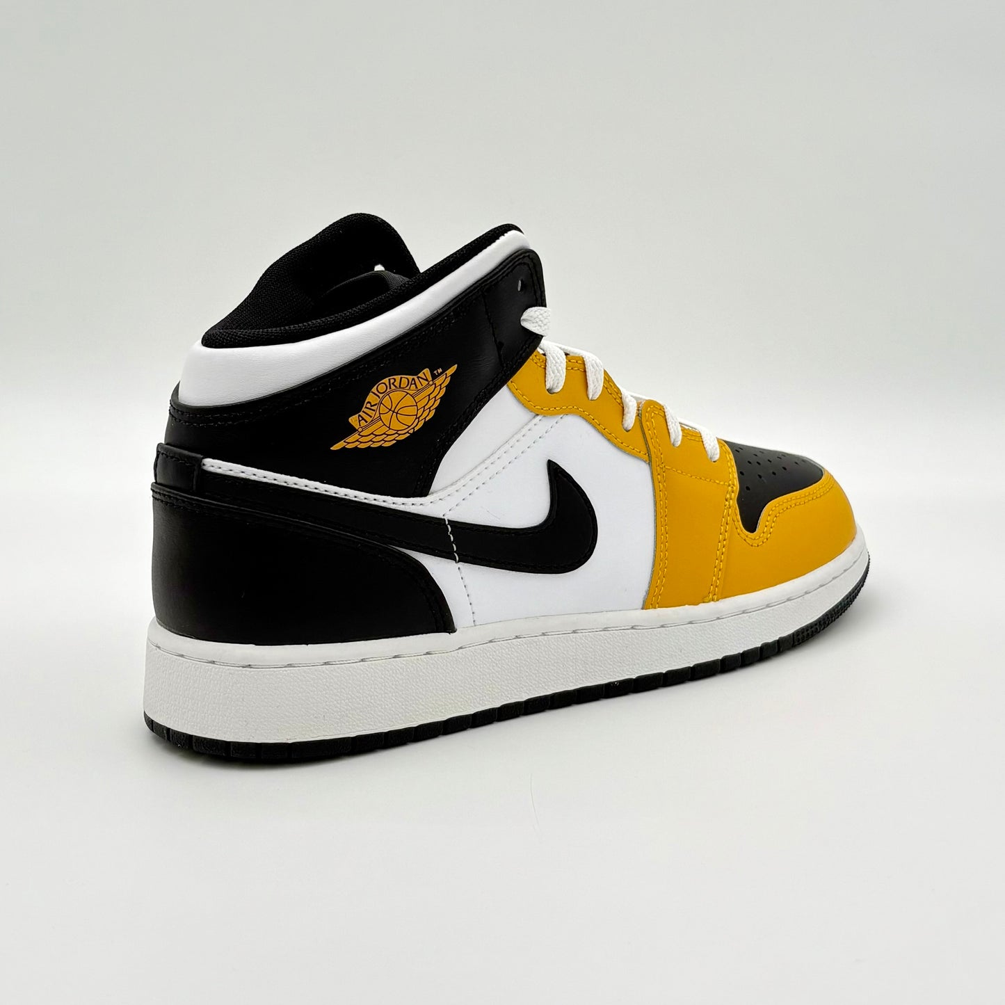 Jordan 1 Mid Yellow Ochre