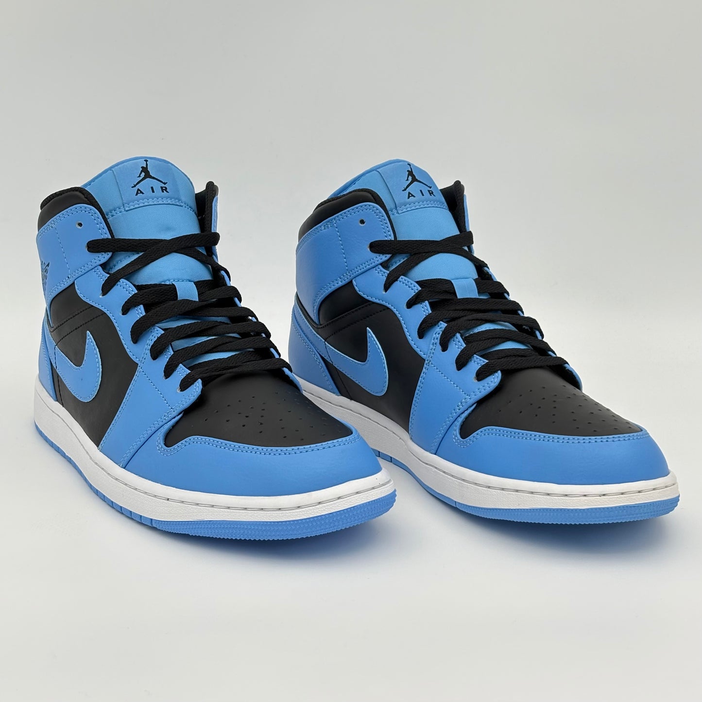 Air Jordan 1 Mid University Blue Black