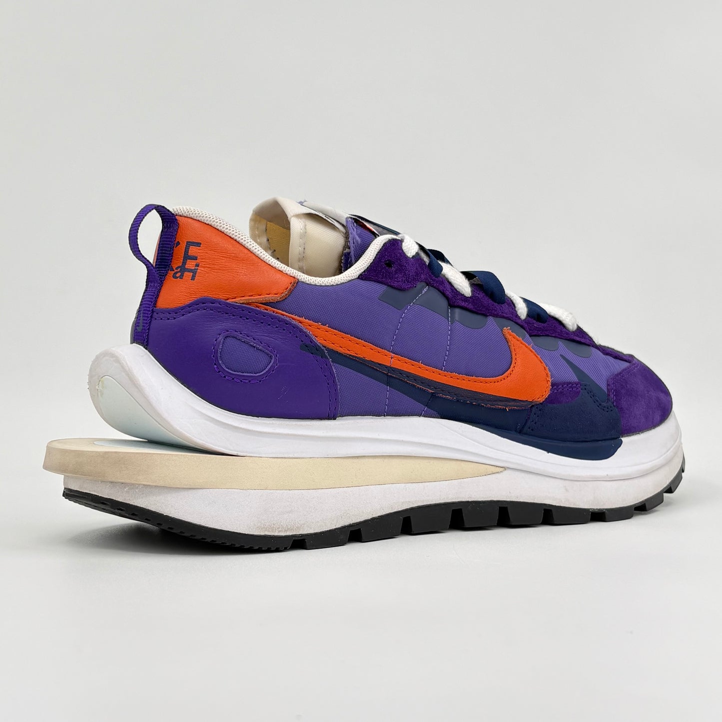 Nike x Sacai VaporWaffle Dark Iris