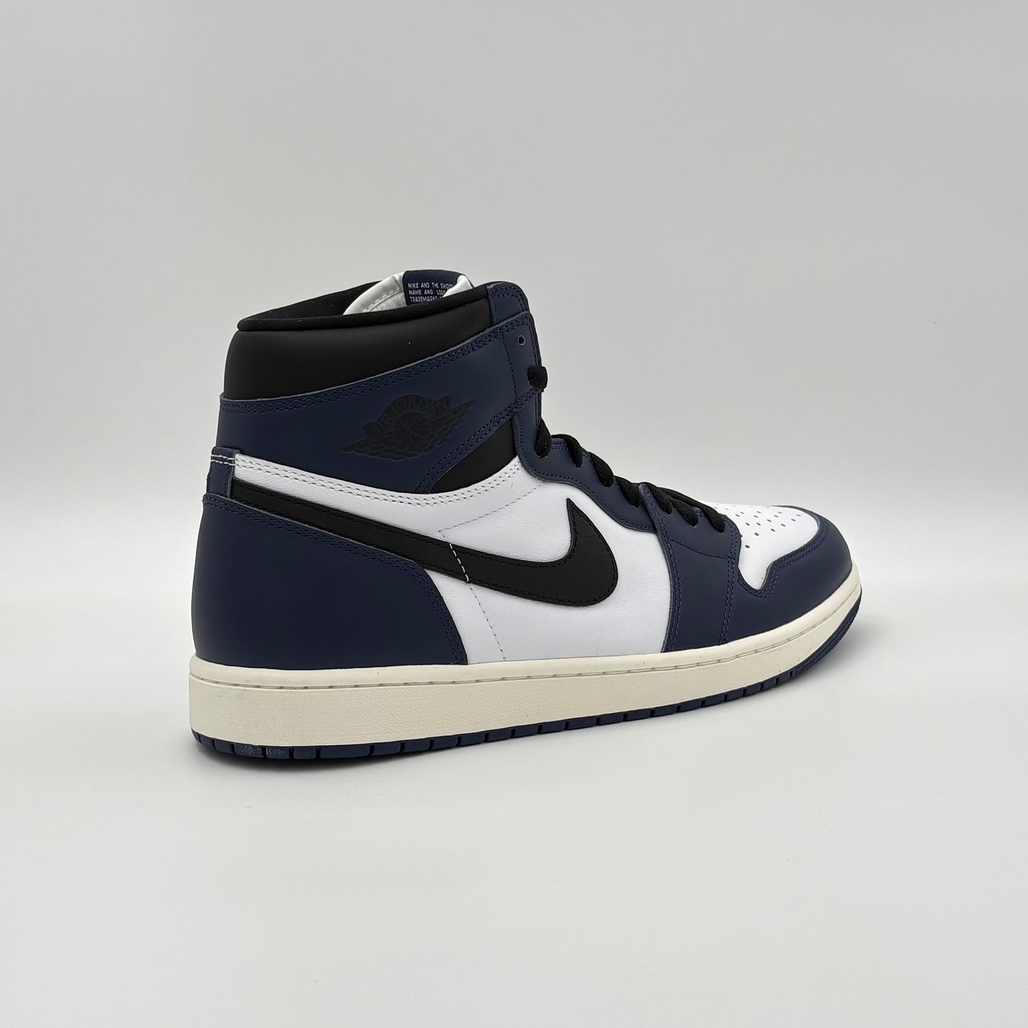 Air Jordan 1 Retro High OG Midnight Navy