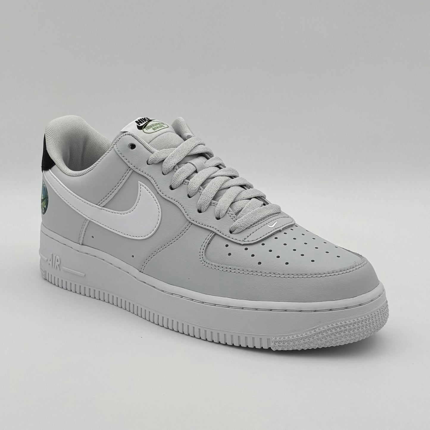 Nike Air Force 1 Day Earth