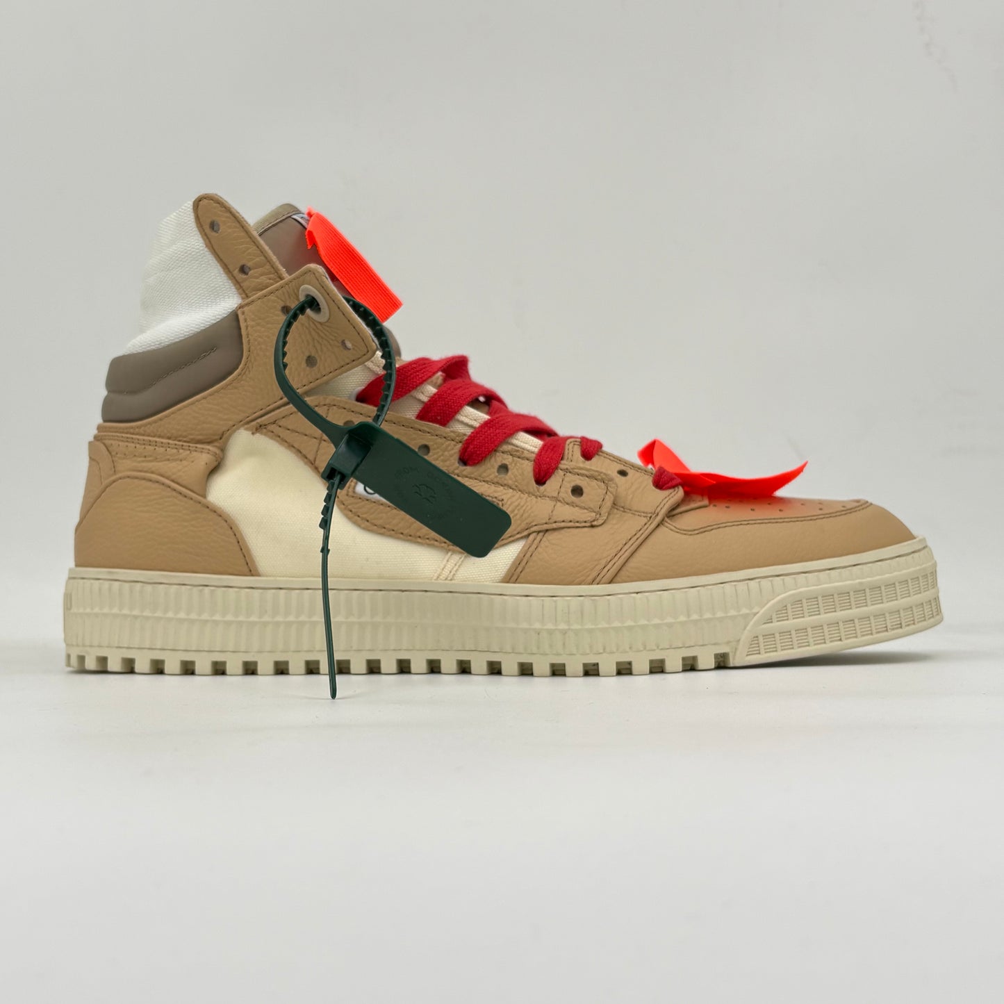Off-White Off Court 3.0