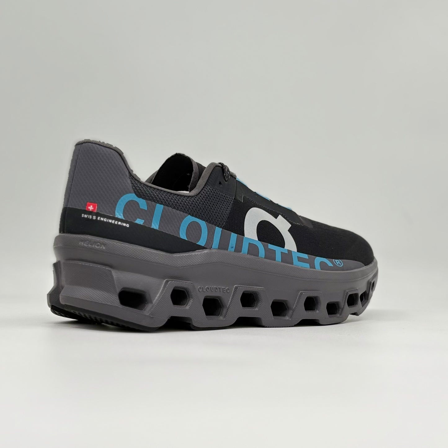 On Running Cloudmonster Black Niagara