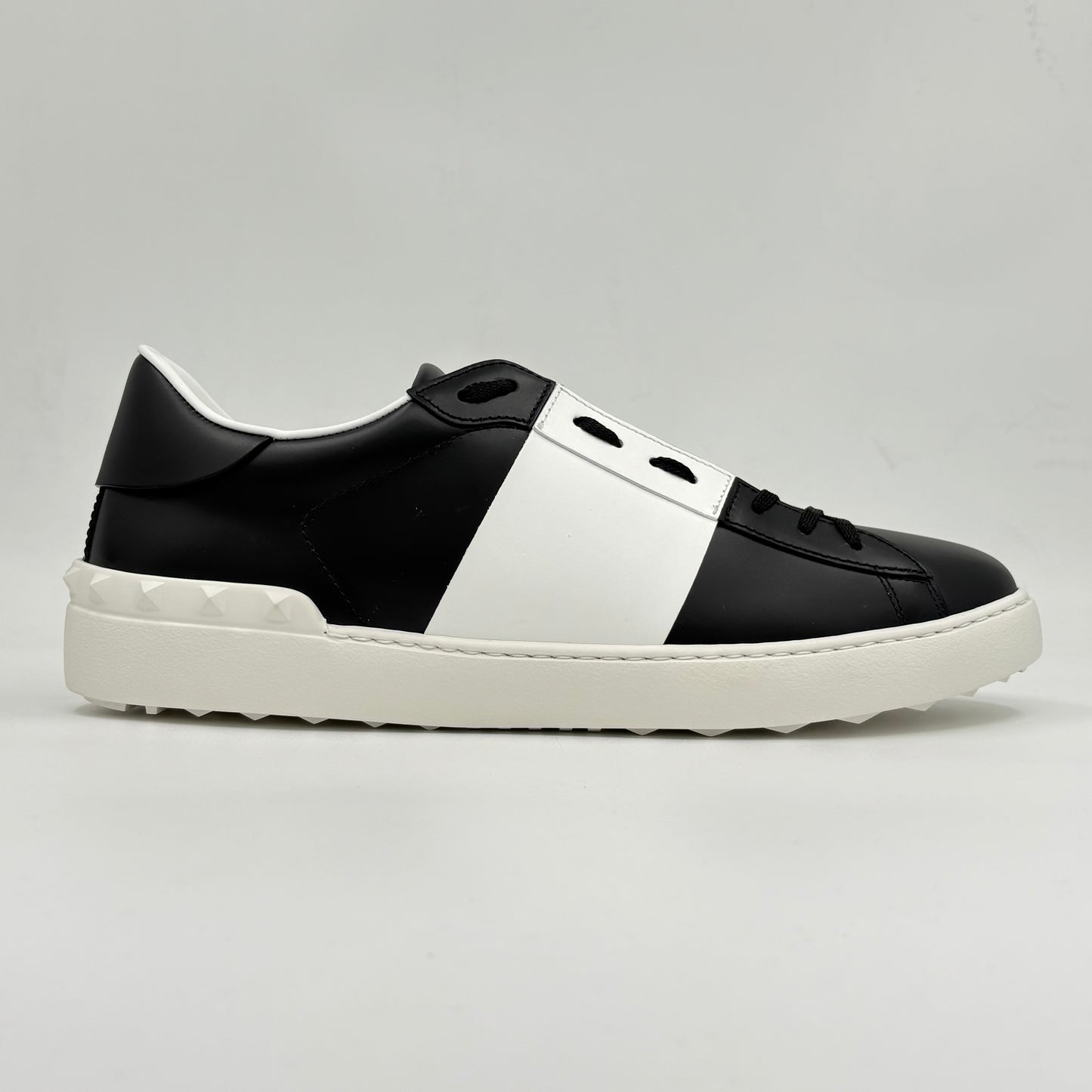 Valentino Garavani One Stud Low