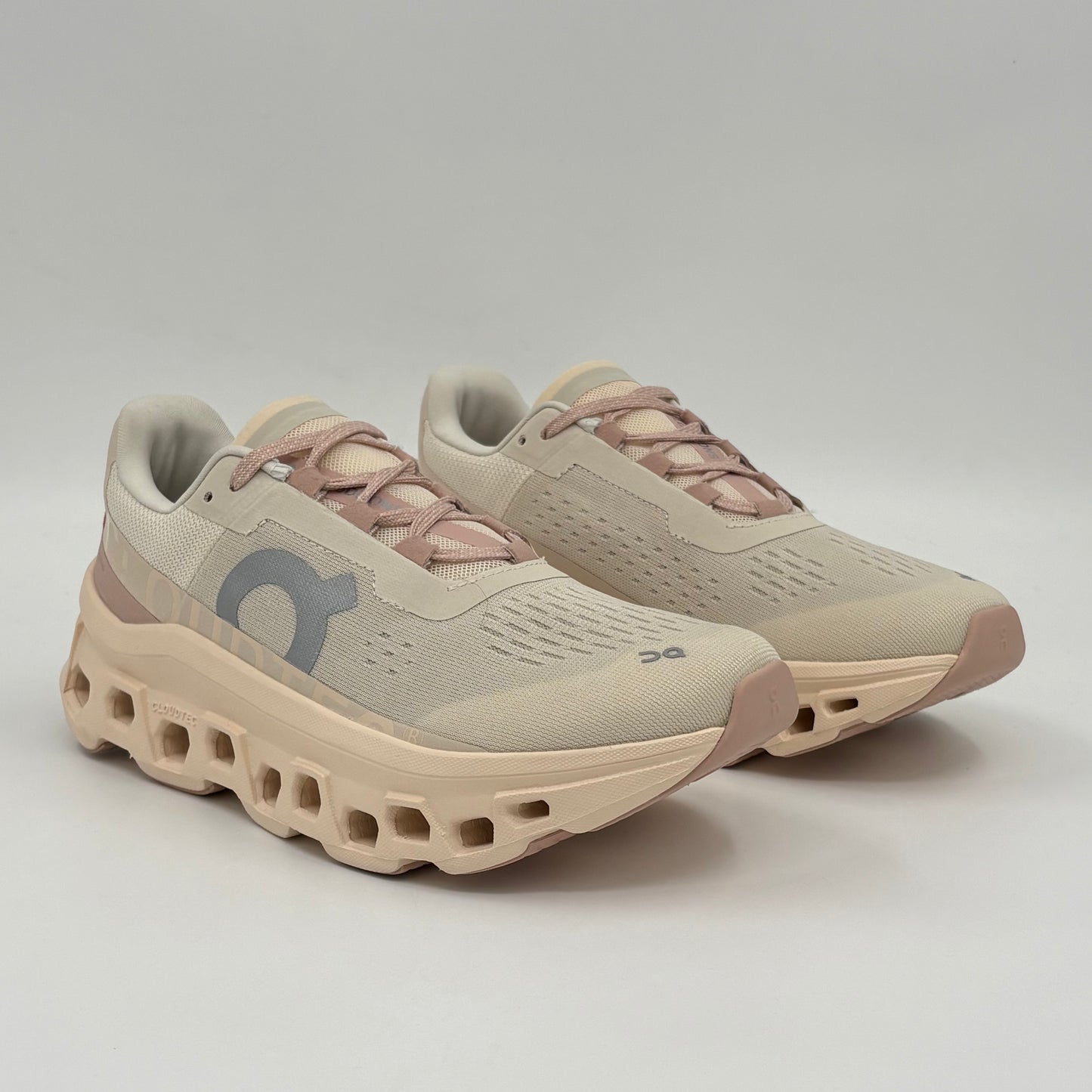 On Running Cloudmonster Moon Fawn