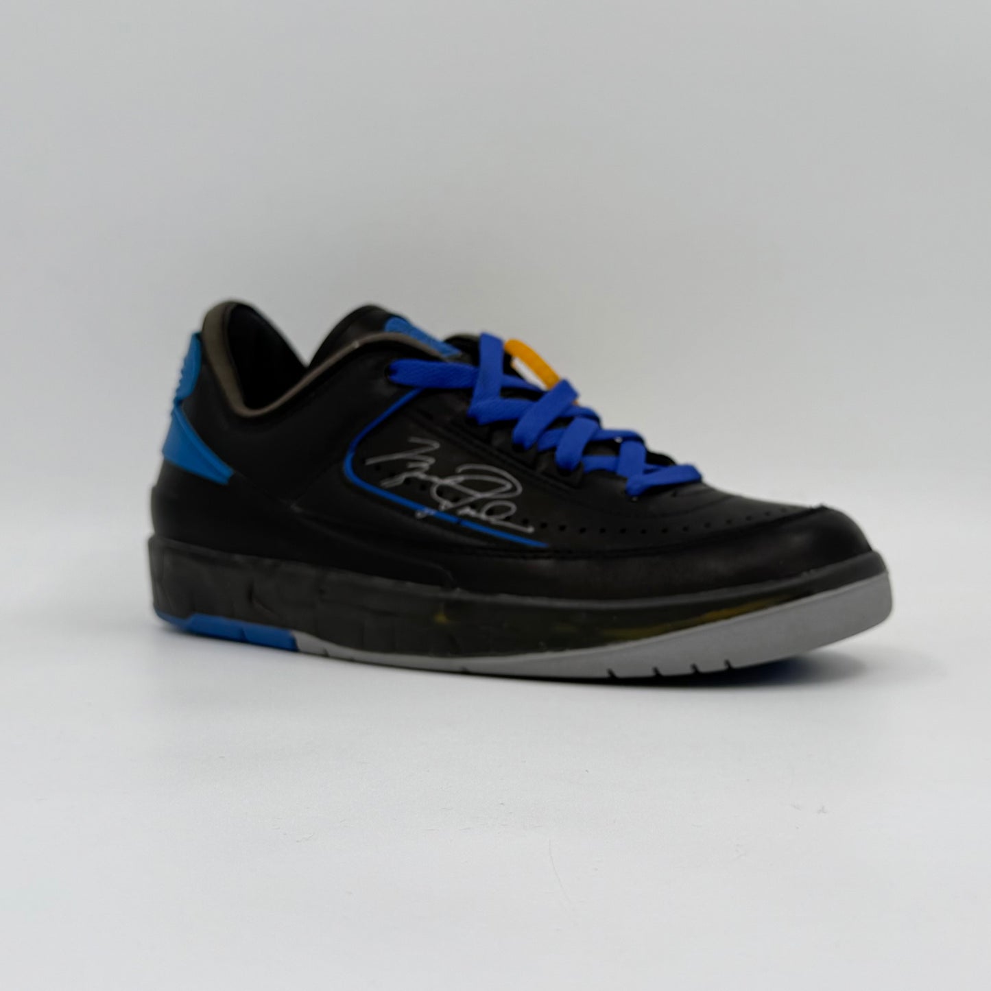 Jordan 2 Retro Low SP
Off-White Black Blue (Damage Box)