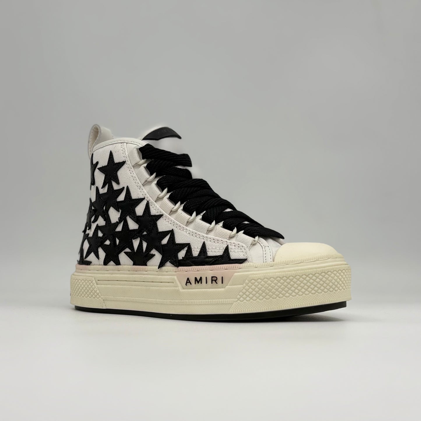 Amiri Stars Court High