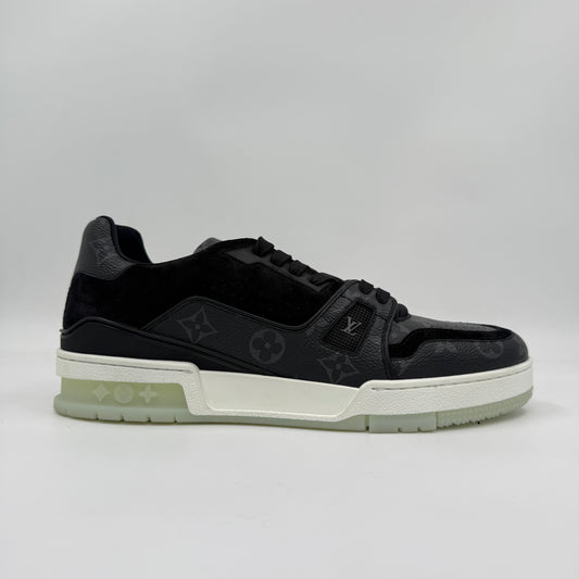 Louis Vuitton Trainer
Black Monogram