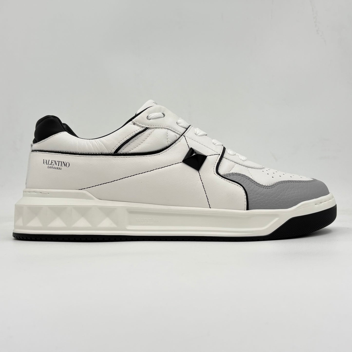Valentino Garavani One Stud