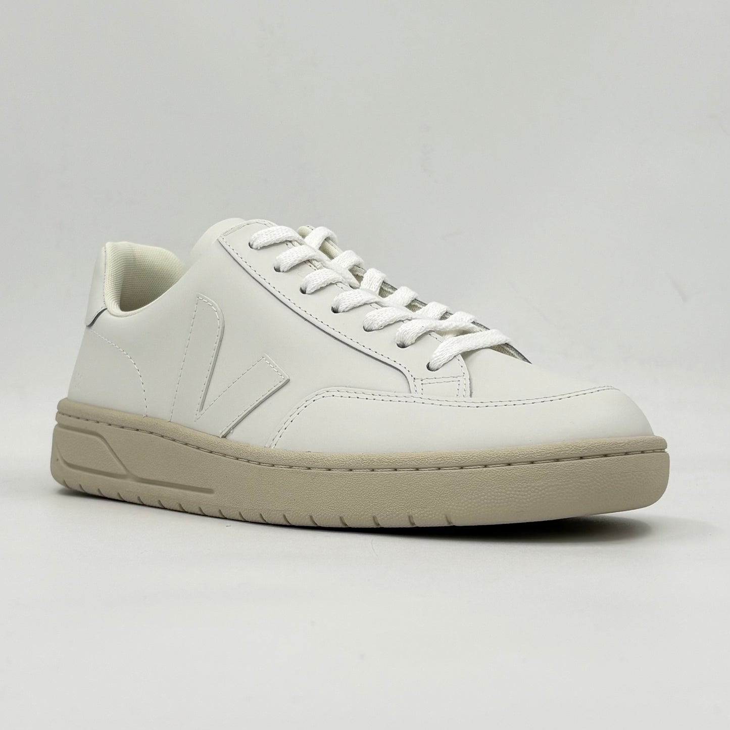 Veja V-12 Leather Extra White