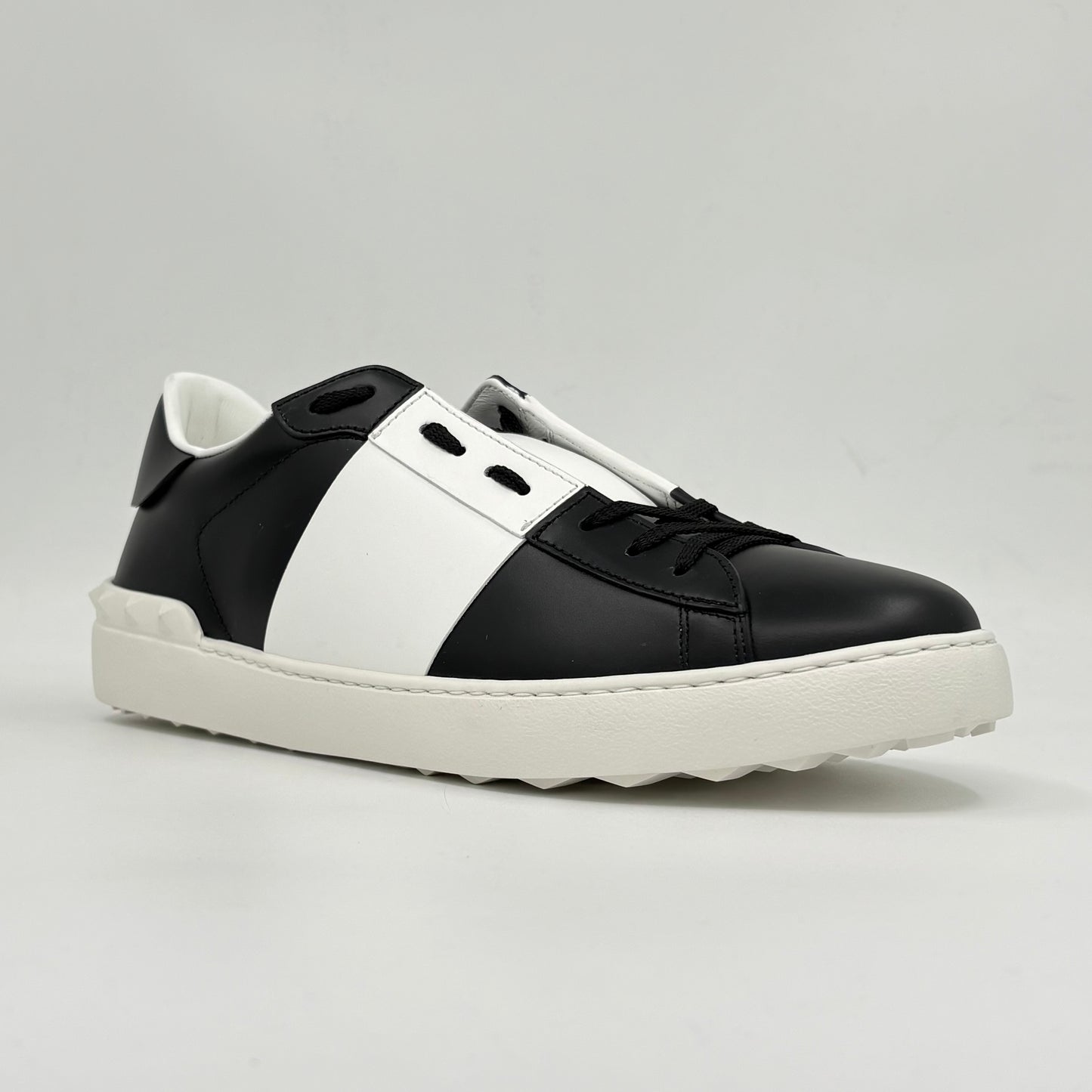 Valentino Garavani One Stud Low