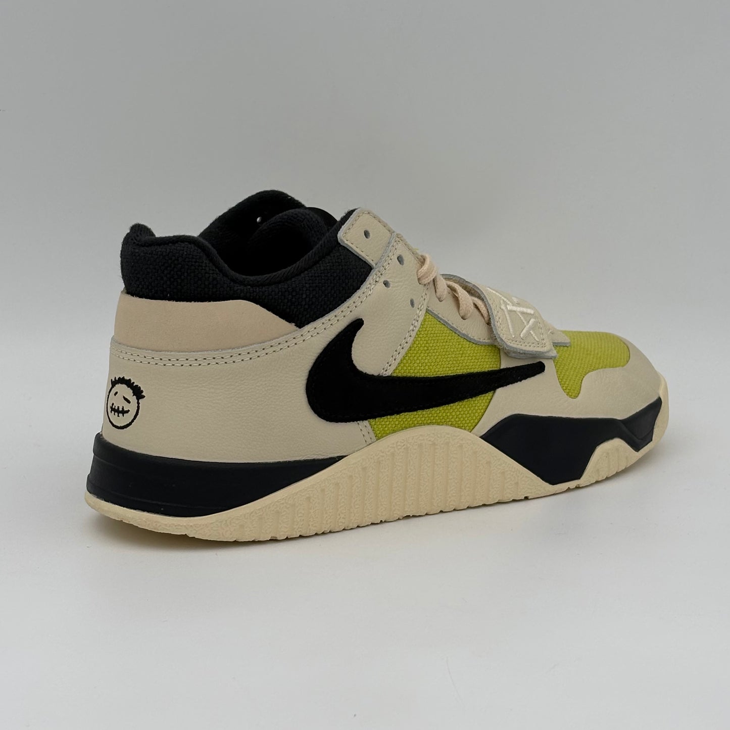 Jordan Jumpman Jack TR Travis
Scott Muselina