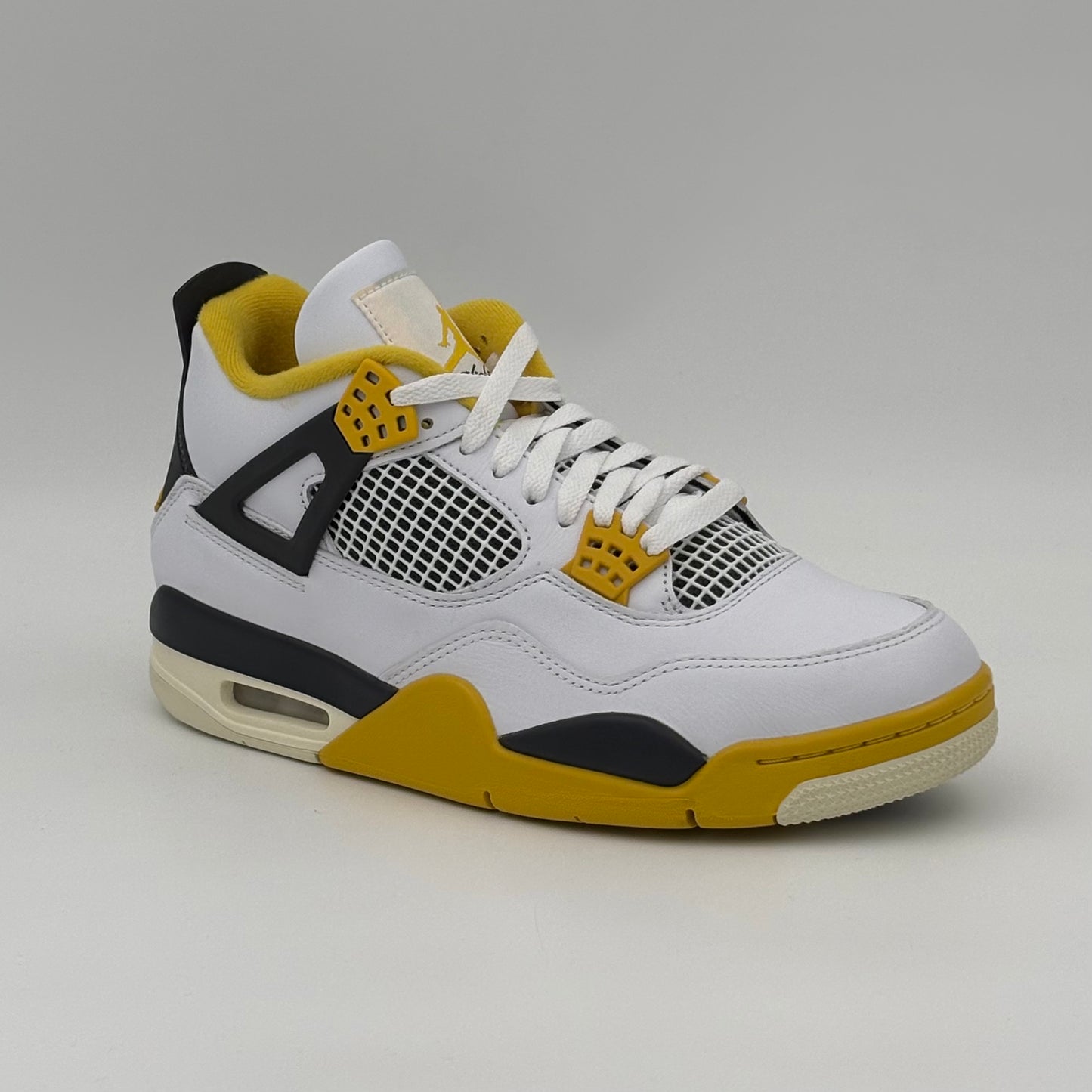 Jordan 4 Retro Yellow Vivid Sulfur
