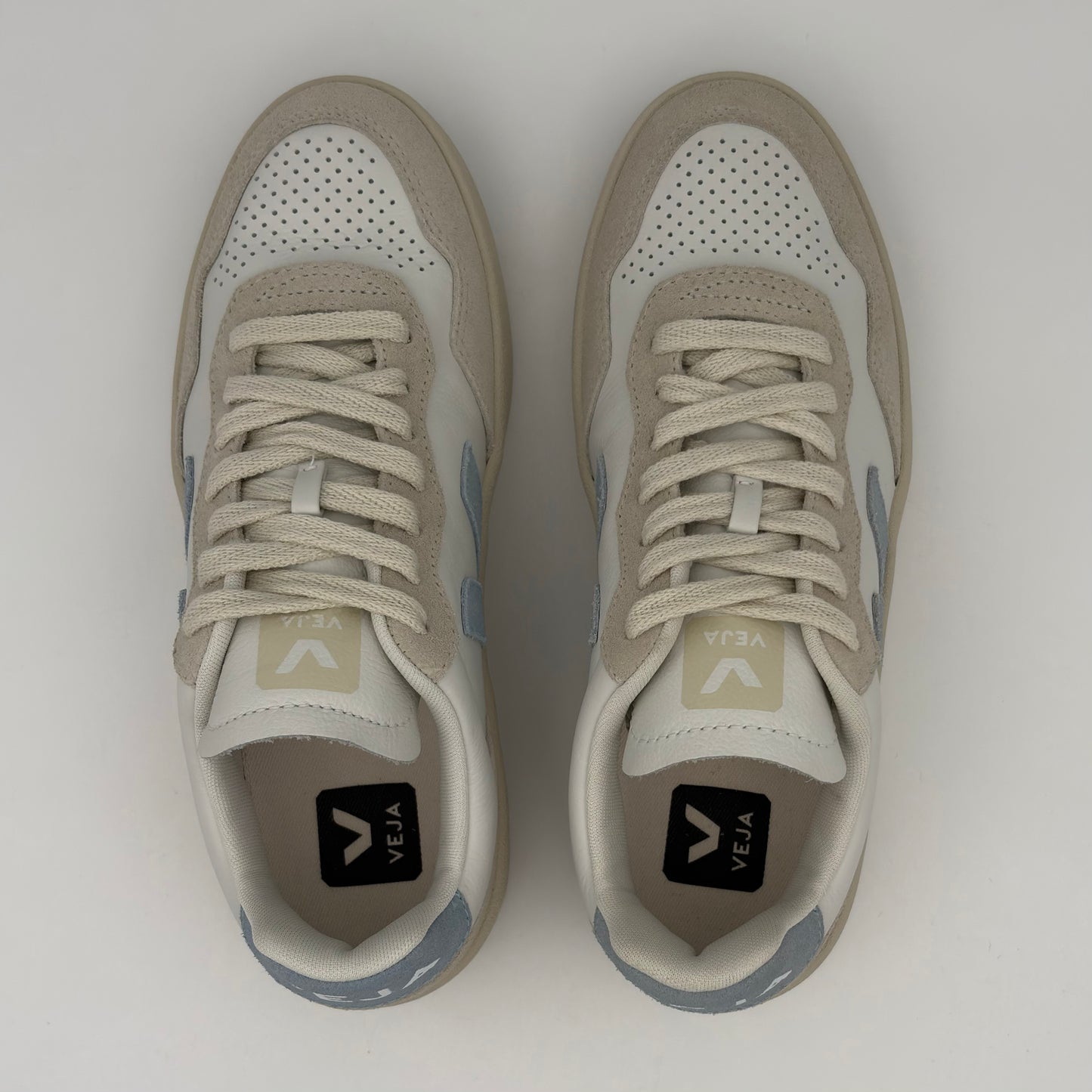 Veja V-90 OT Extra White Steel
