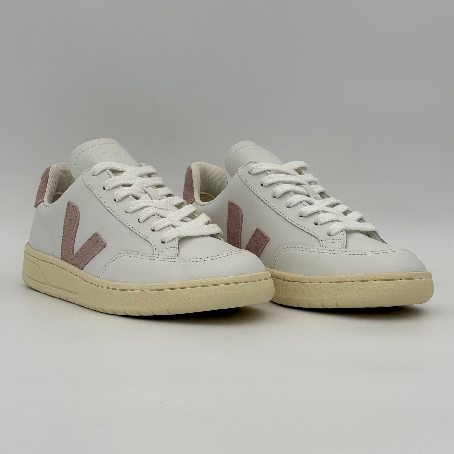 Veja V-12 Leather White Babe