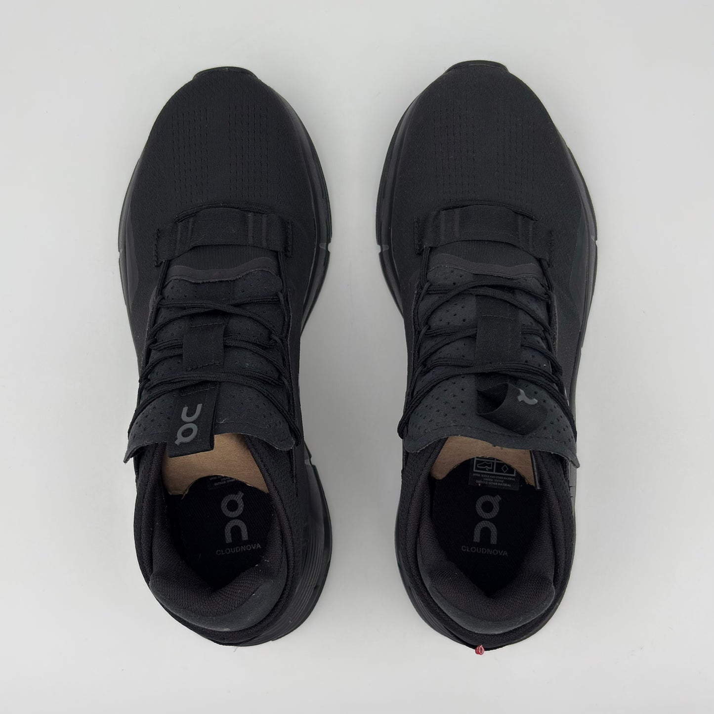 On Running Cloudnova 2 All Black