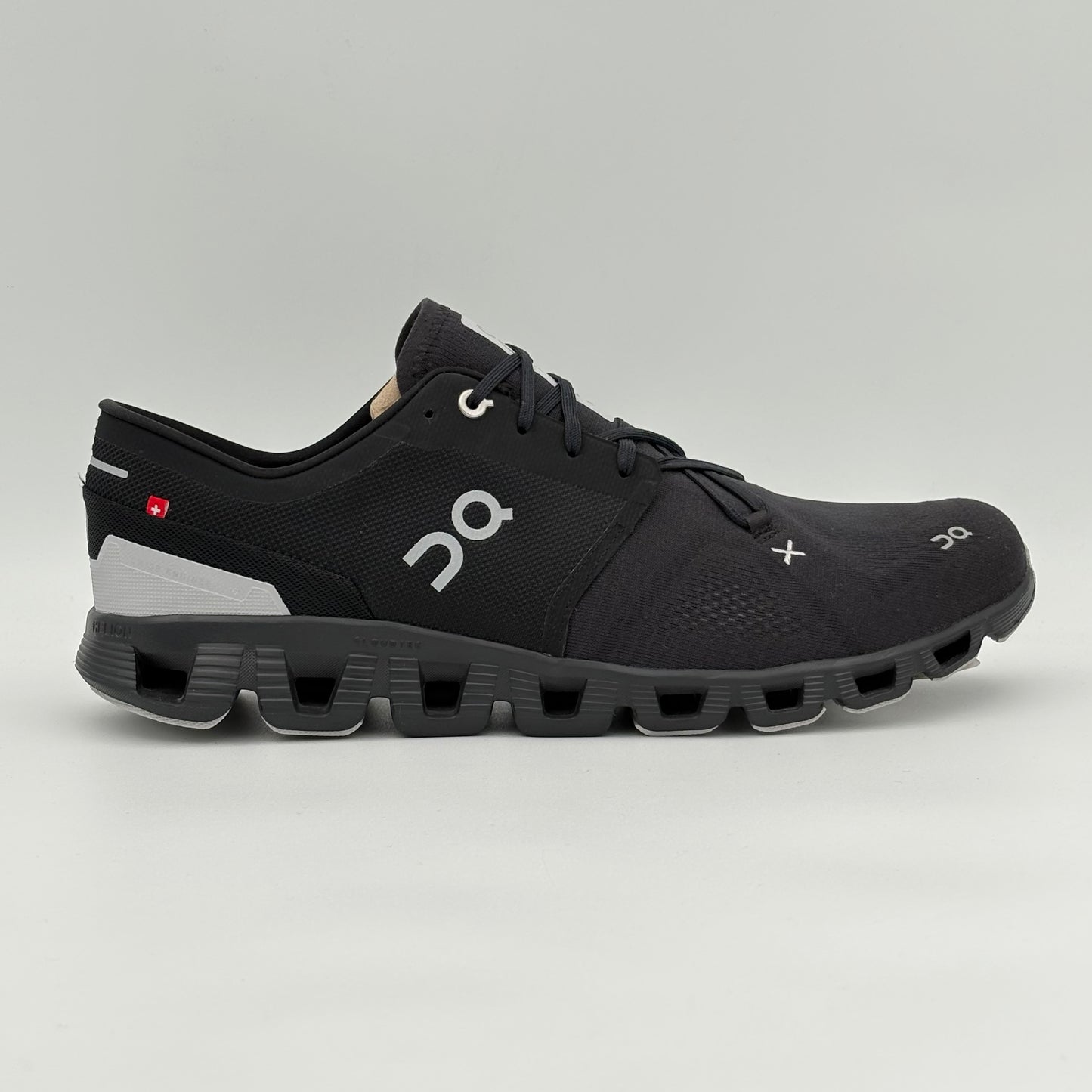 On Running Cloud X3 Black