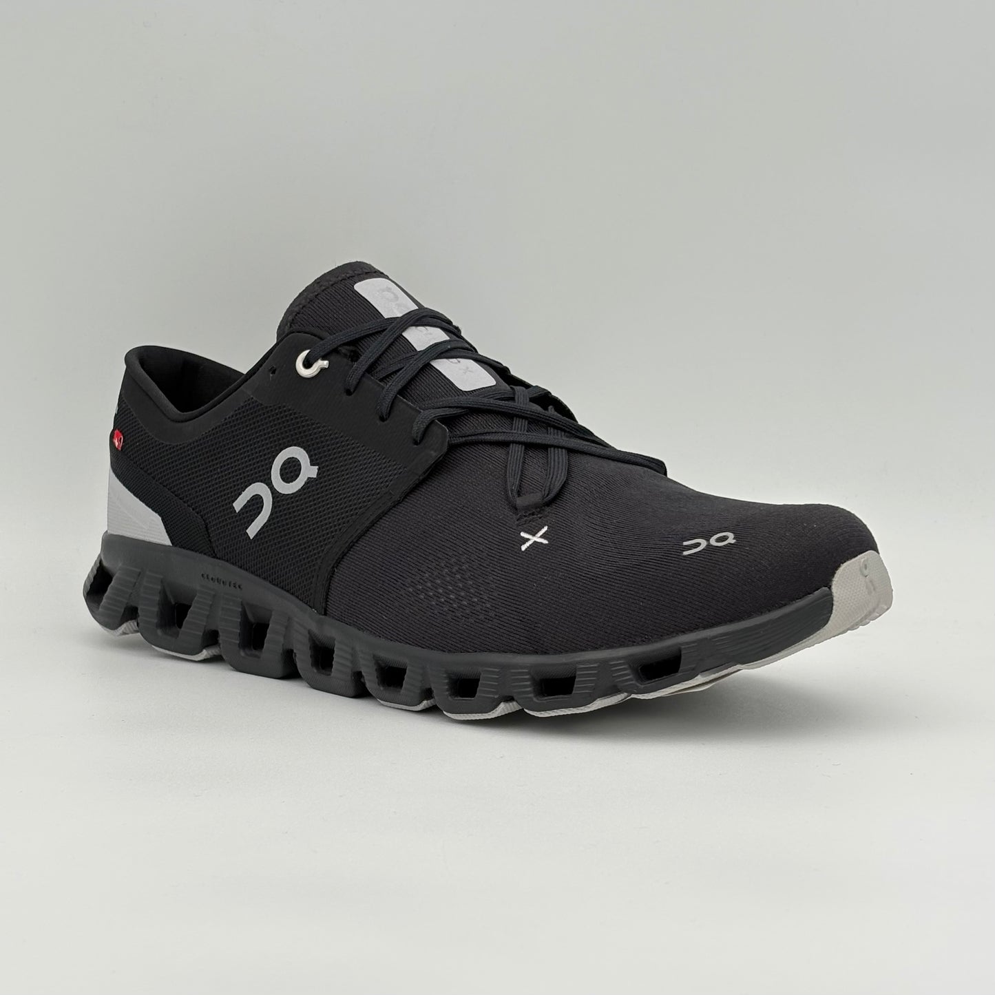 On Running Cloud X3 Black